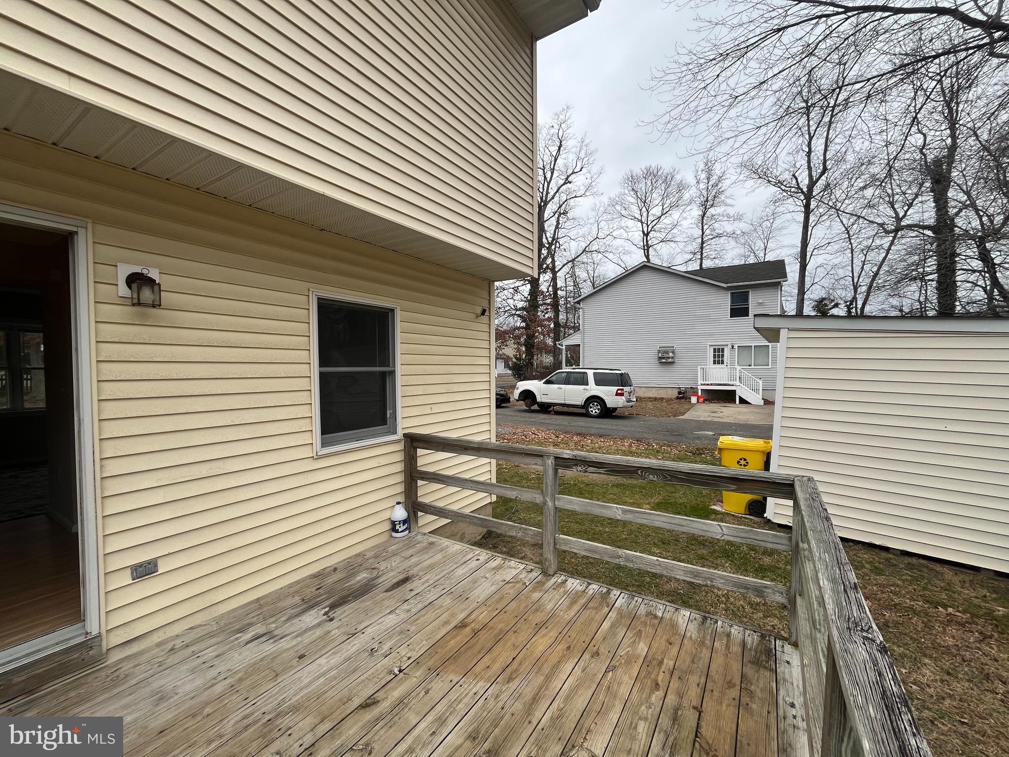 AVALON SHORES - Residential Lease