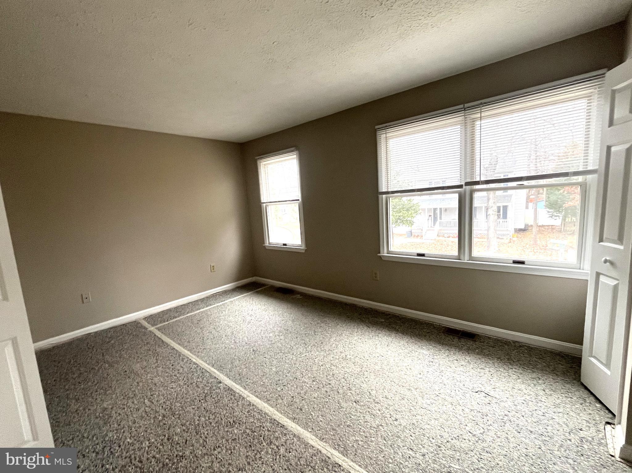 AVALON SHORES - Residential Lease