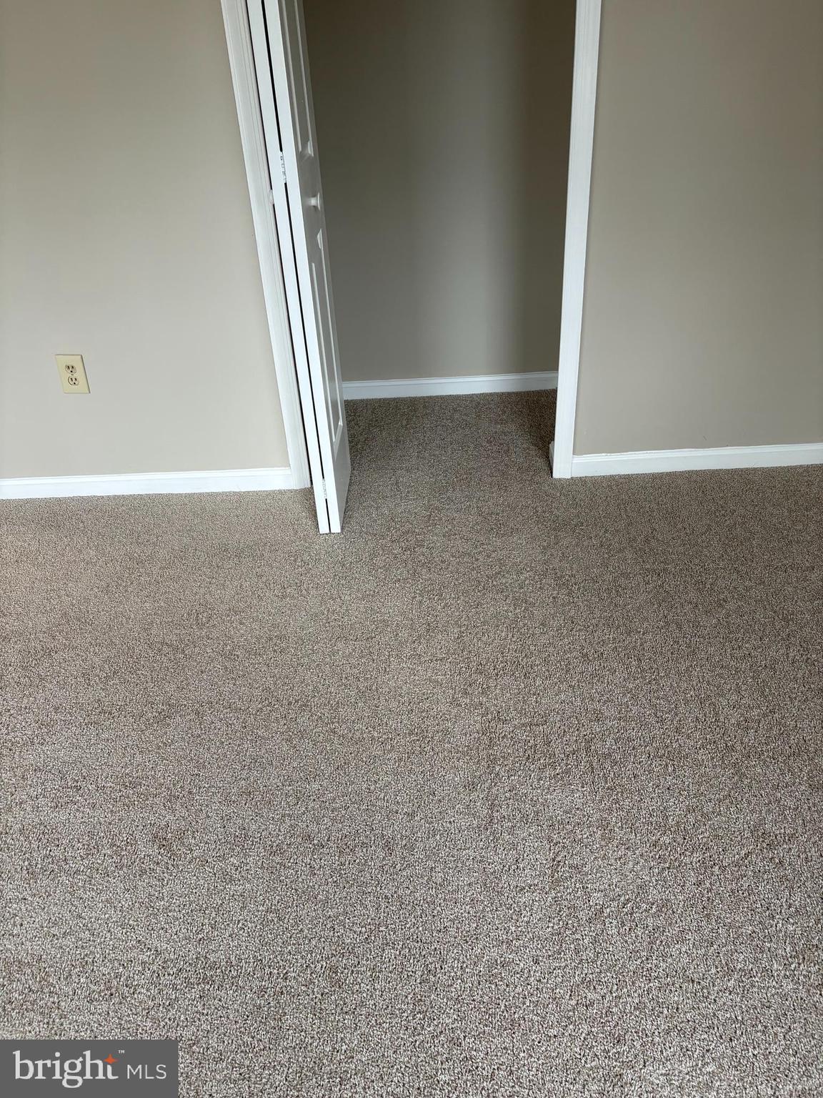 AVALON SHORES - Residential Lease