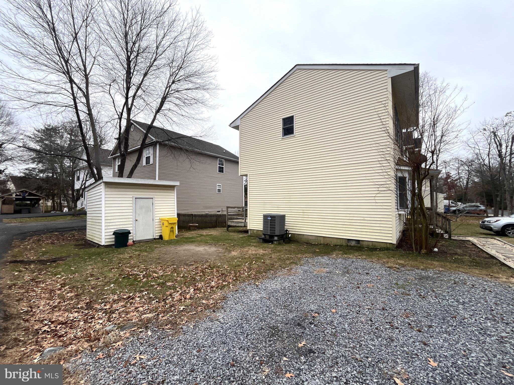 AVALON SHORES - Residential Lease