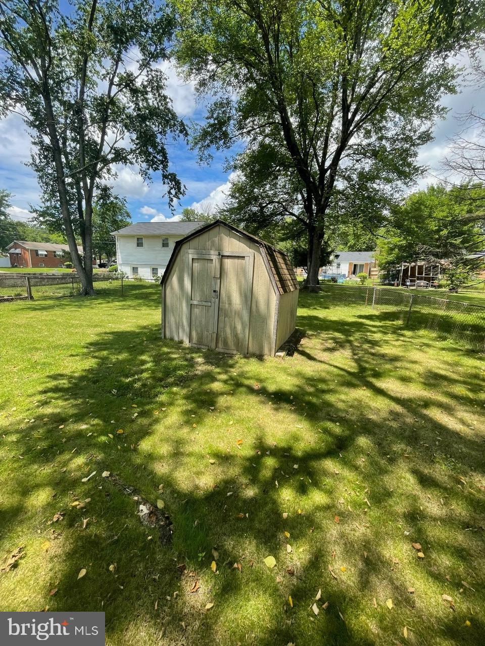 SUBURBAN ESTATES - Residential