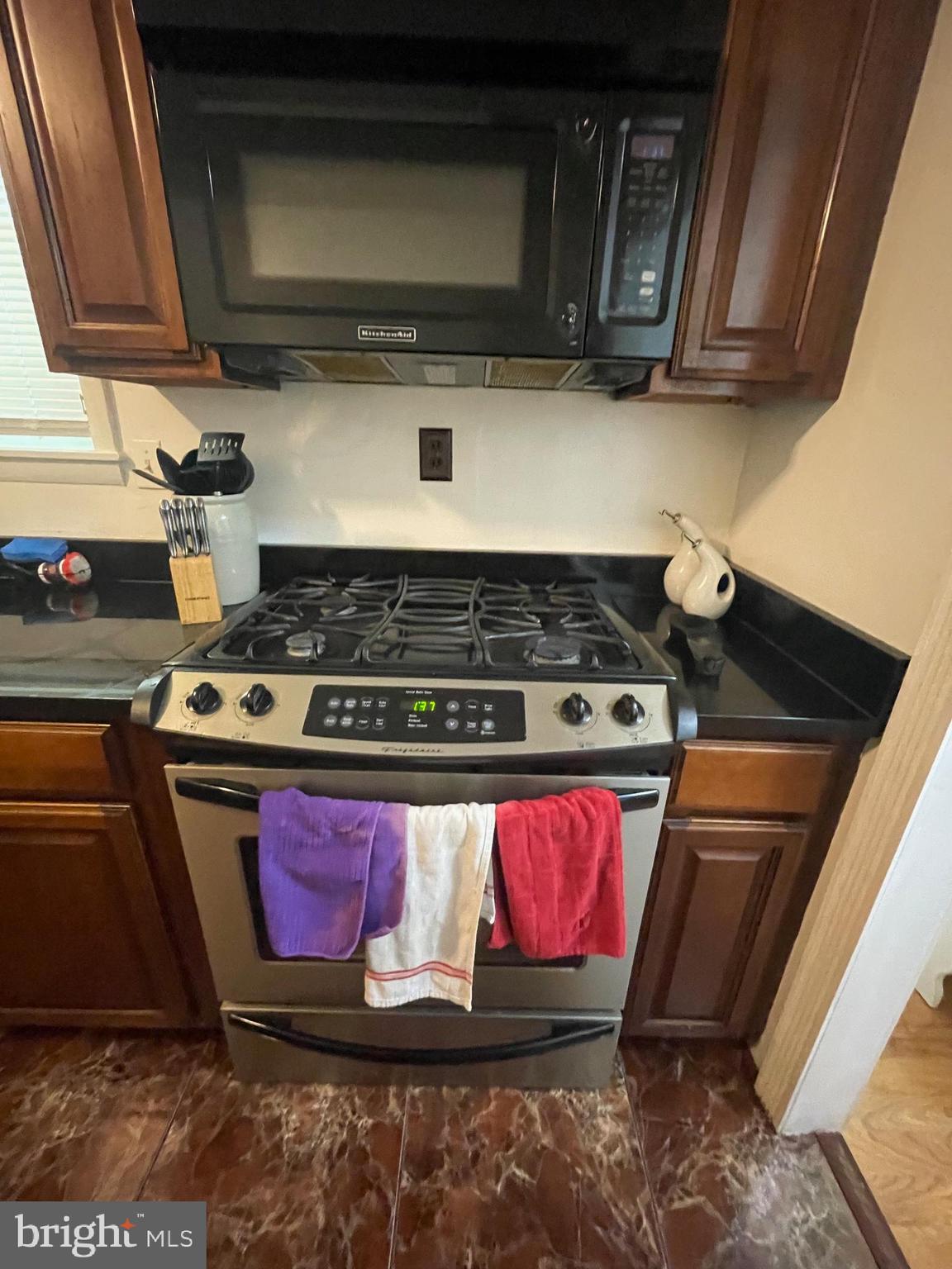 SUBURBAN ESTATES - Residential