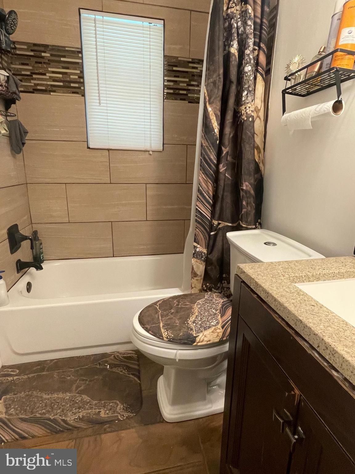 SUBURBAN ESTATES - Residential