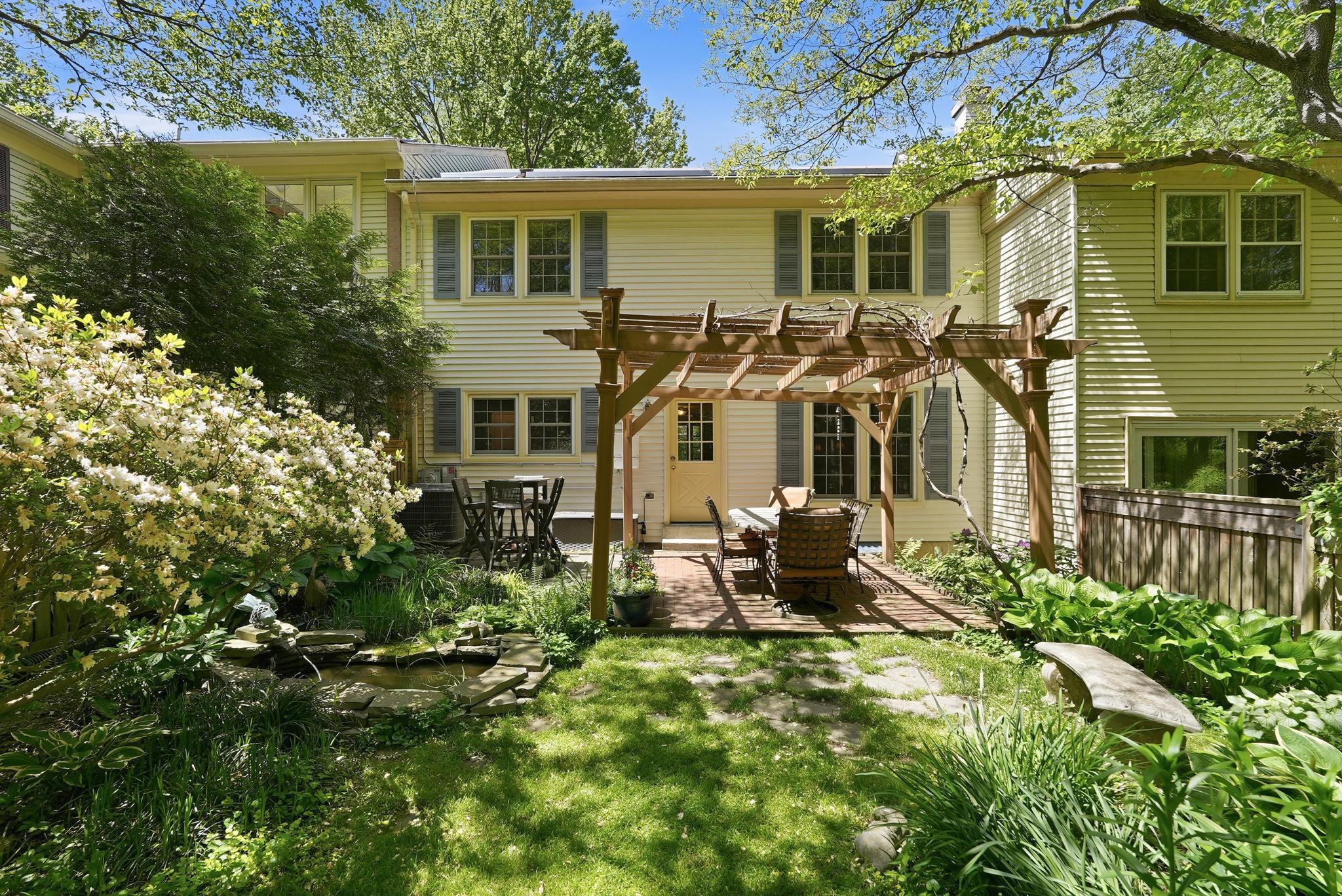 RUXTON PLACE - Residential