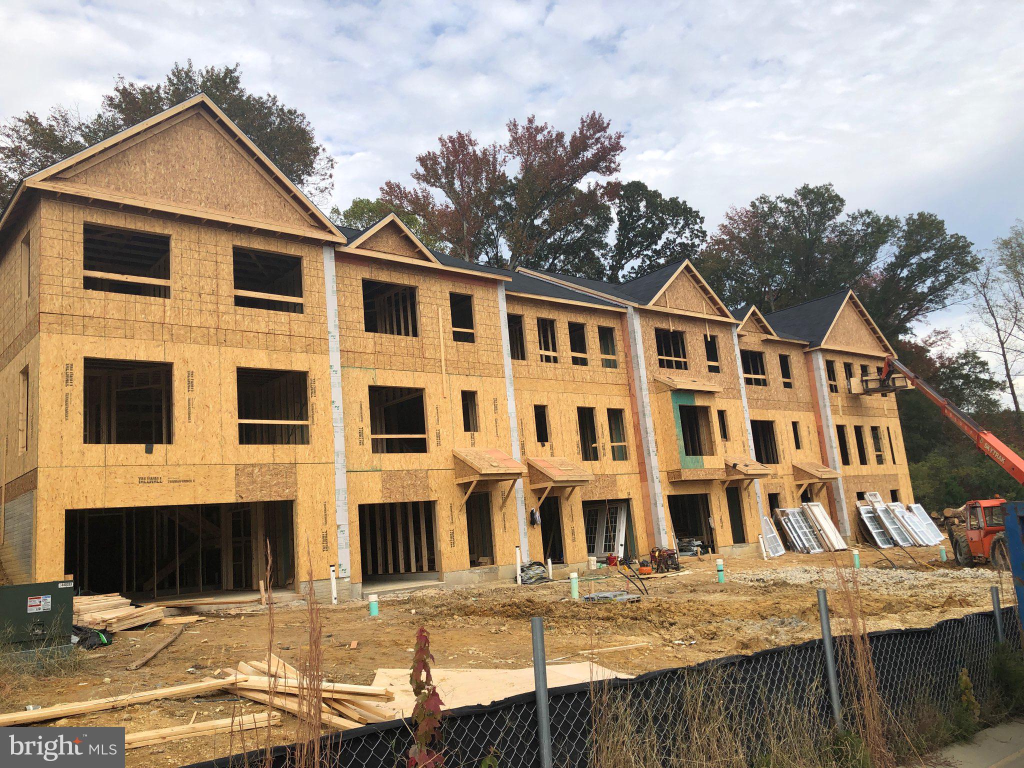 ELIZABETH HILLS - Residential