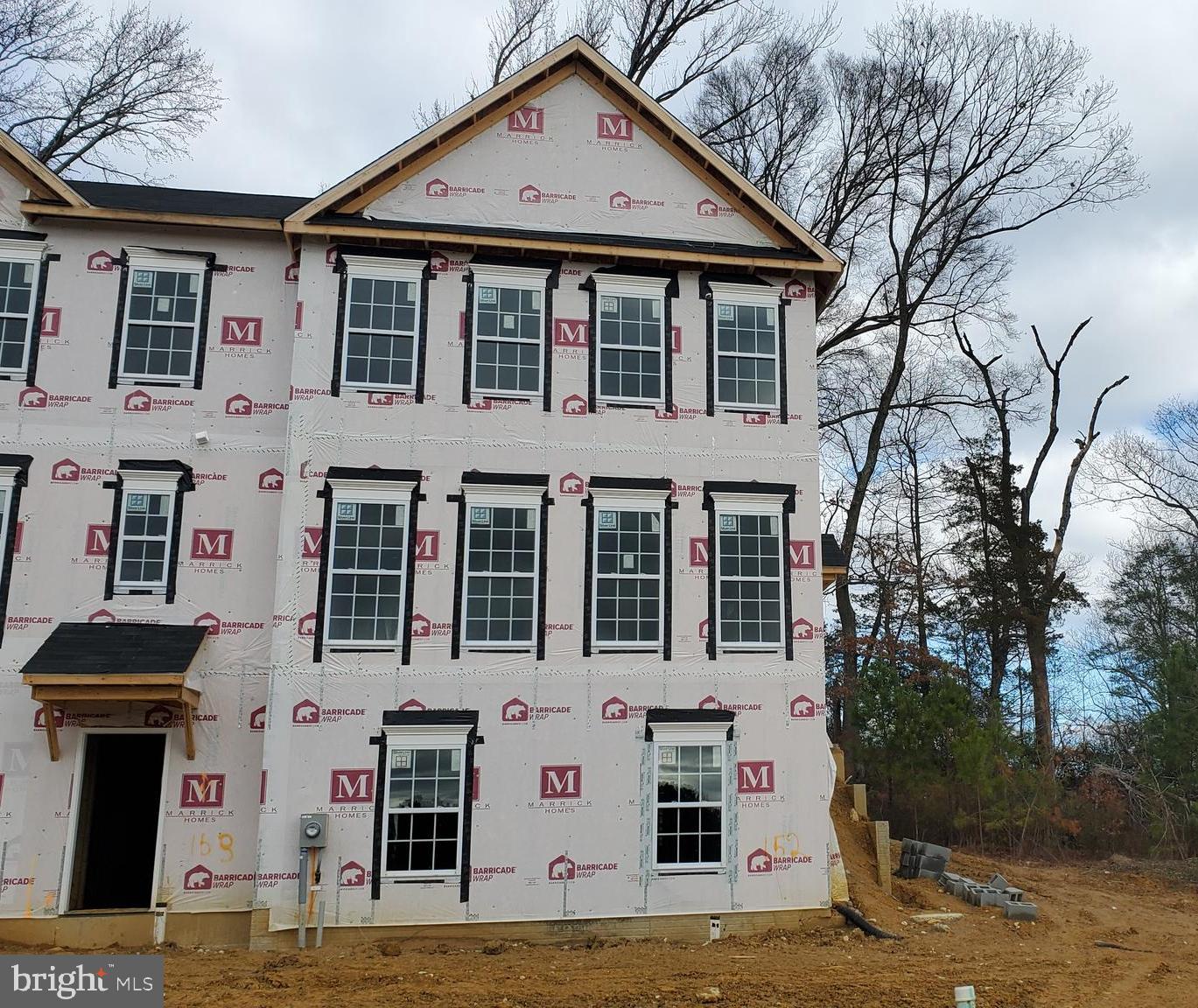 ELIZABETH HILLS - Residential