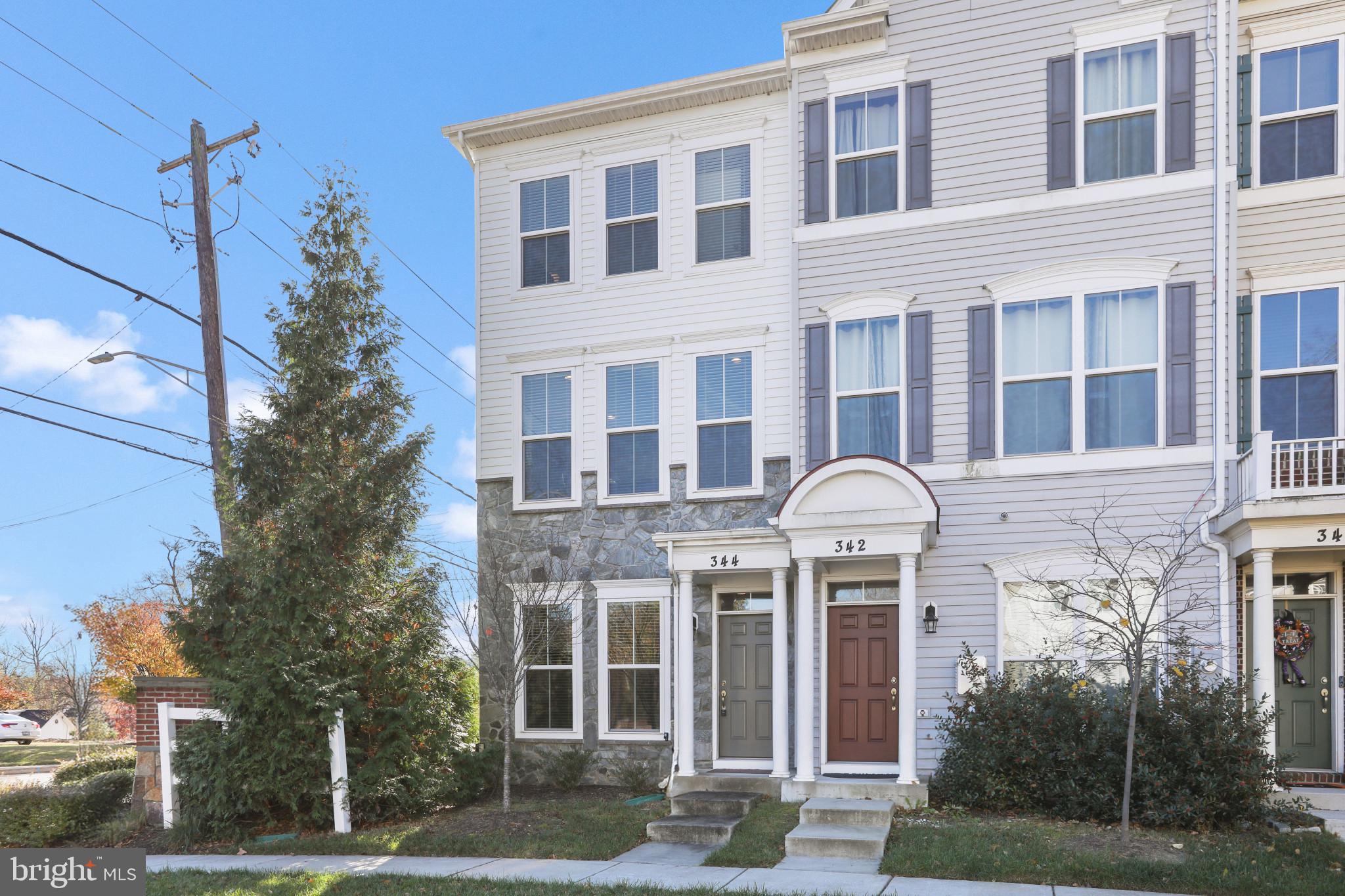 OAKVIEW VILLAGE - Residential