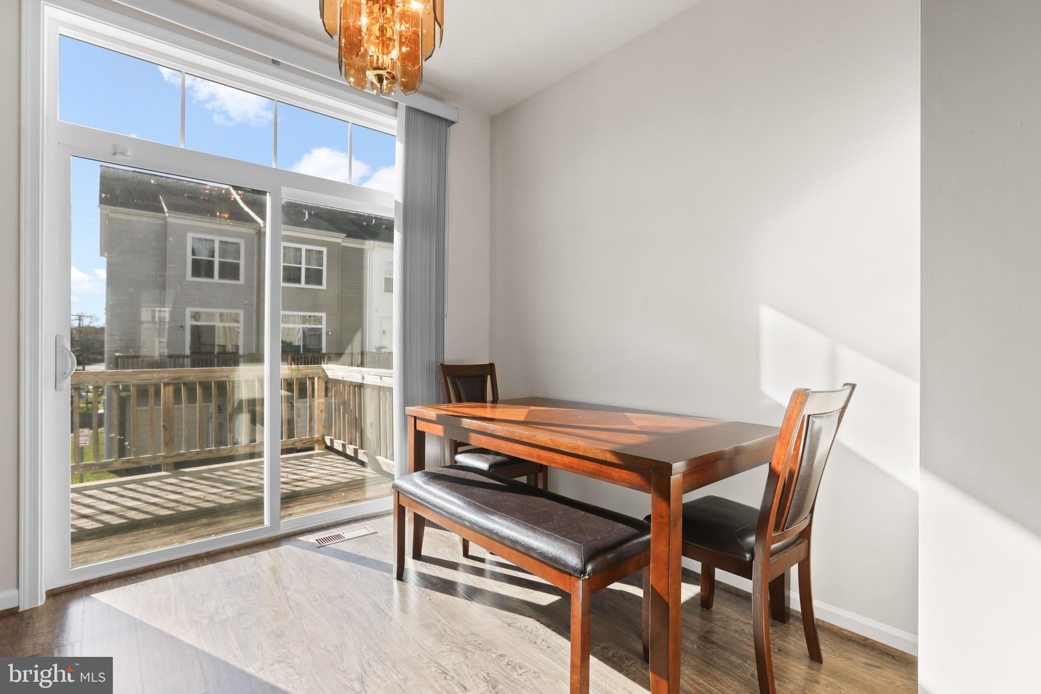 OAKVIEW VILLAGE - Residential