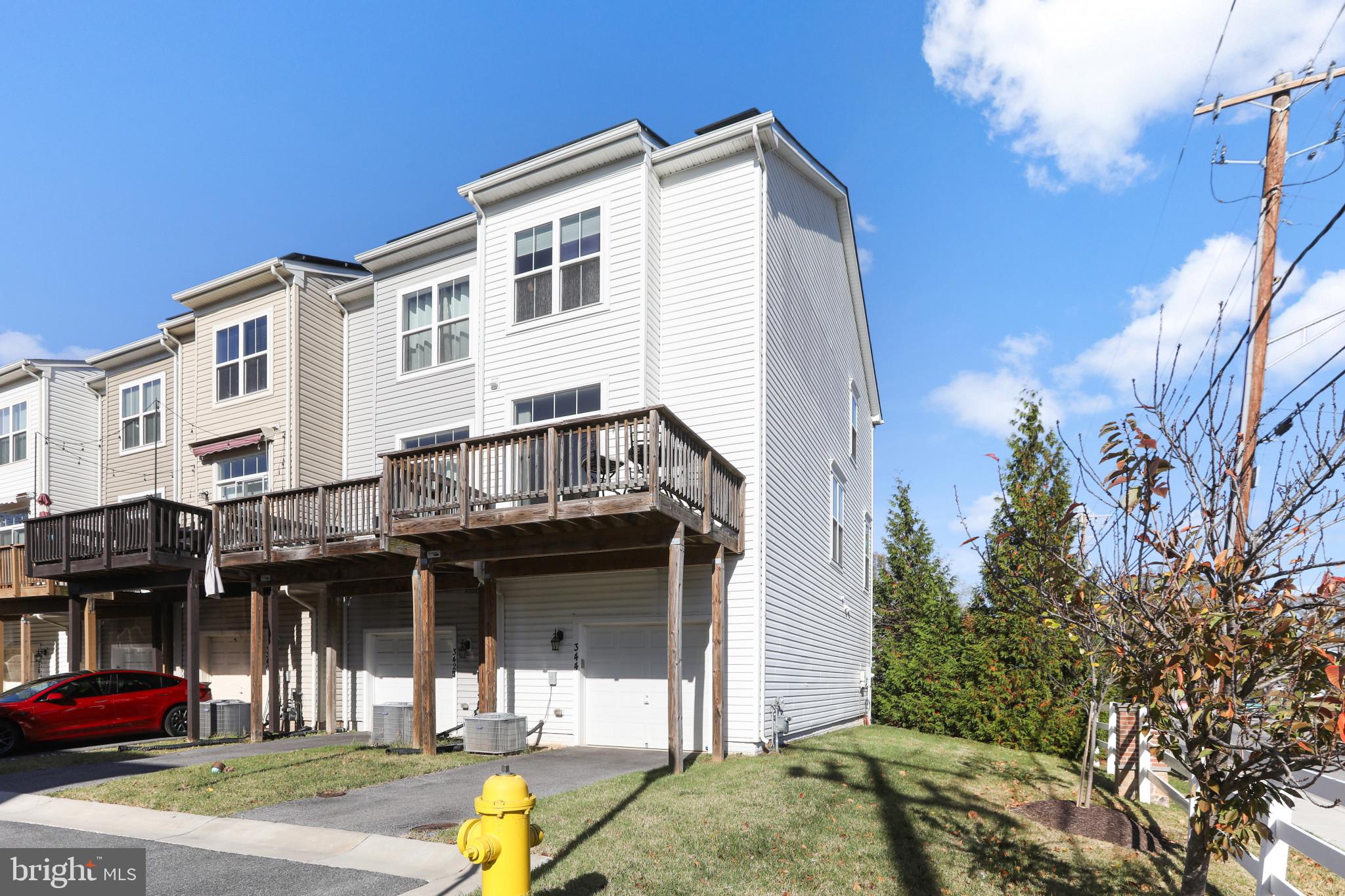 OAKVIEW VILLAGE - Residential