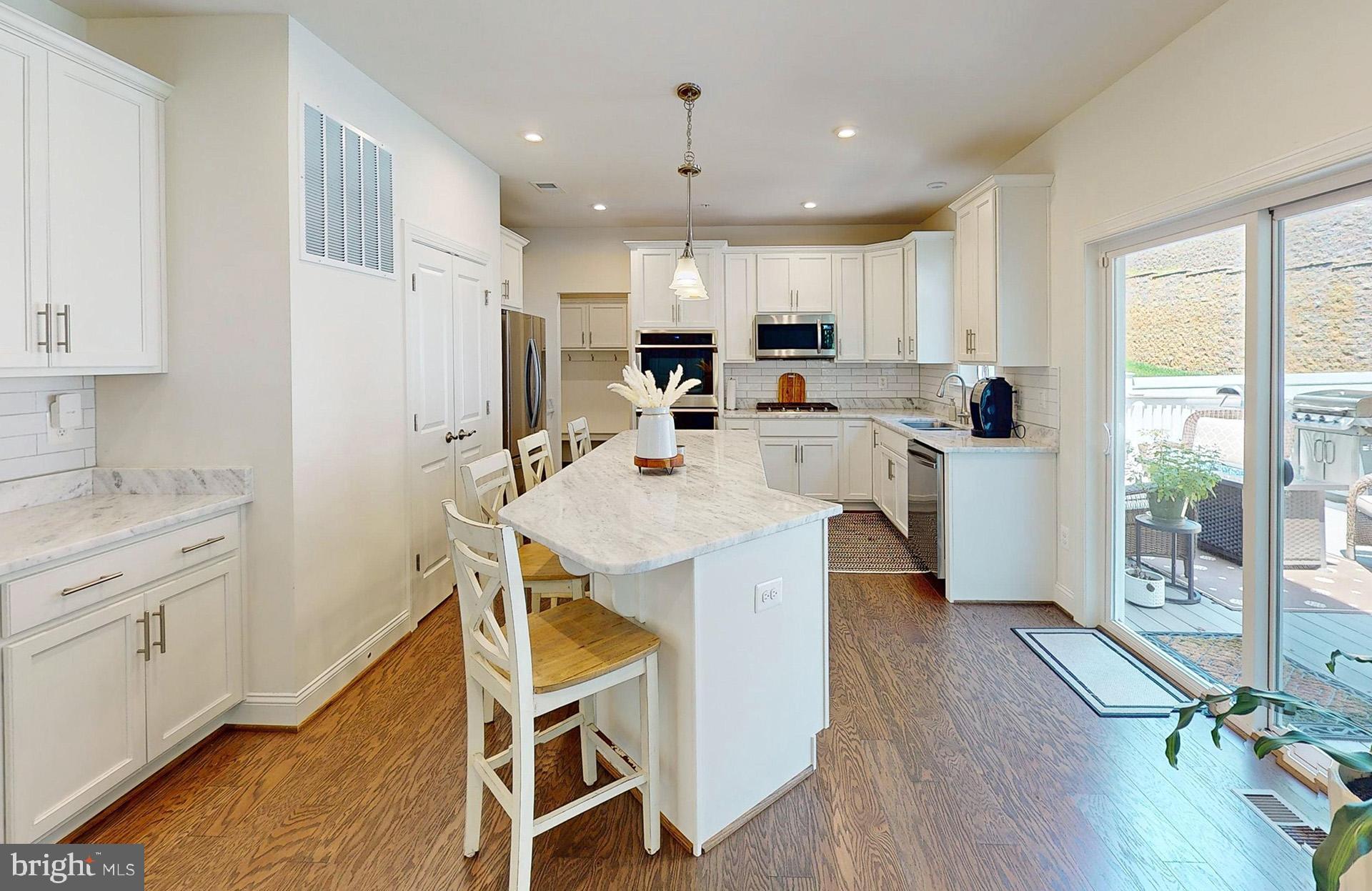 HIGHLAND WOODS - Residential