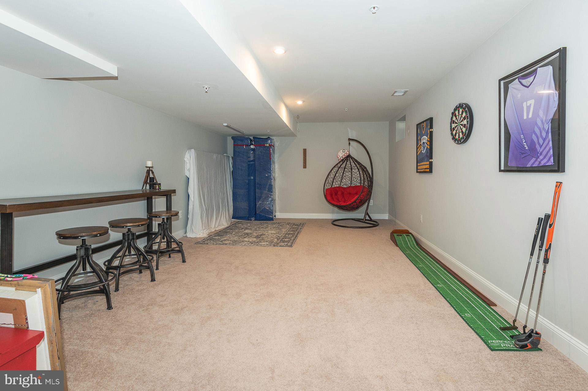 HIGHLAND WOODS - Residential