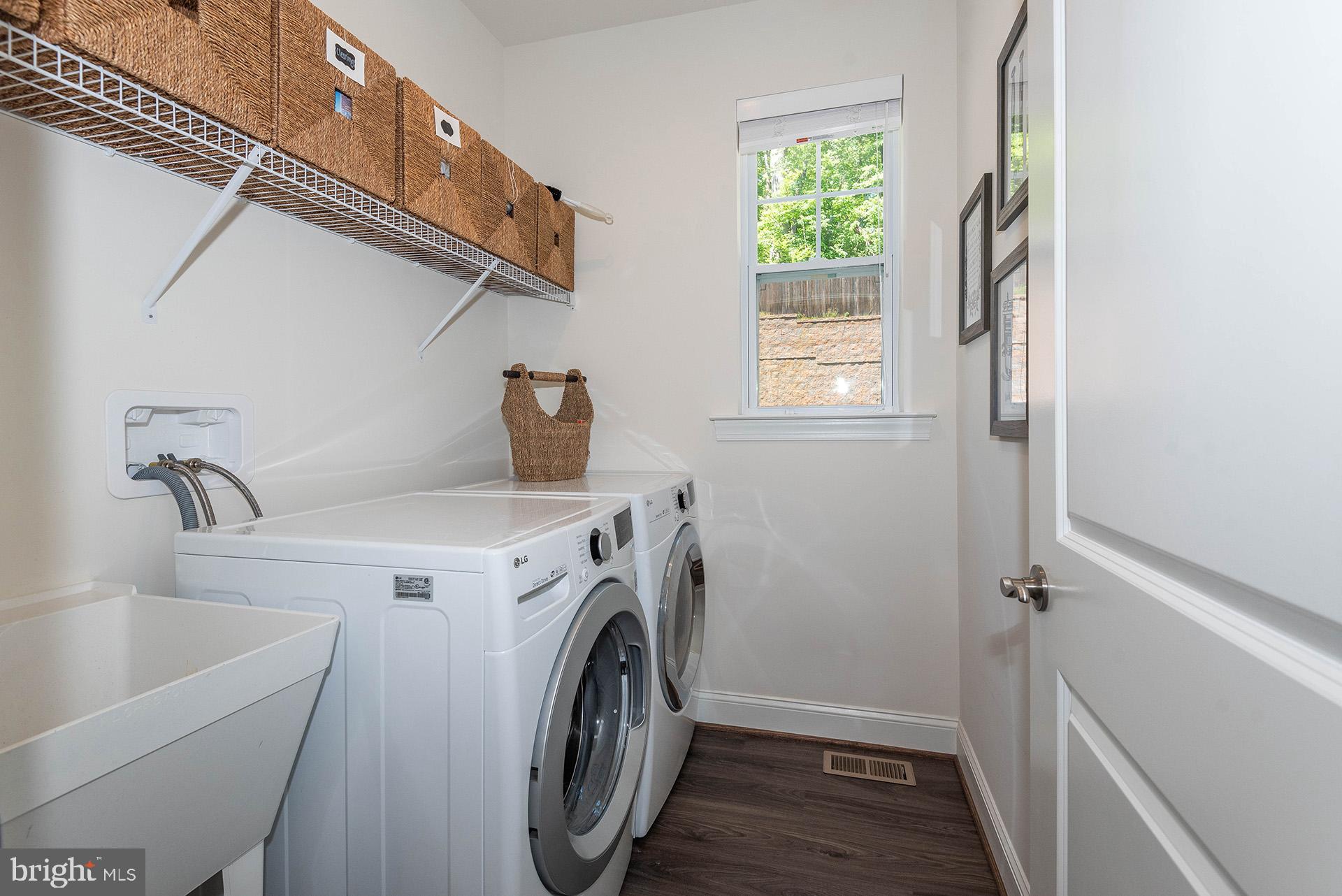 HIGHLAND WOODS - Residential