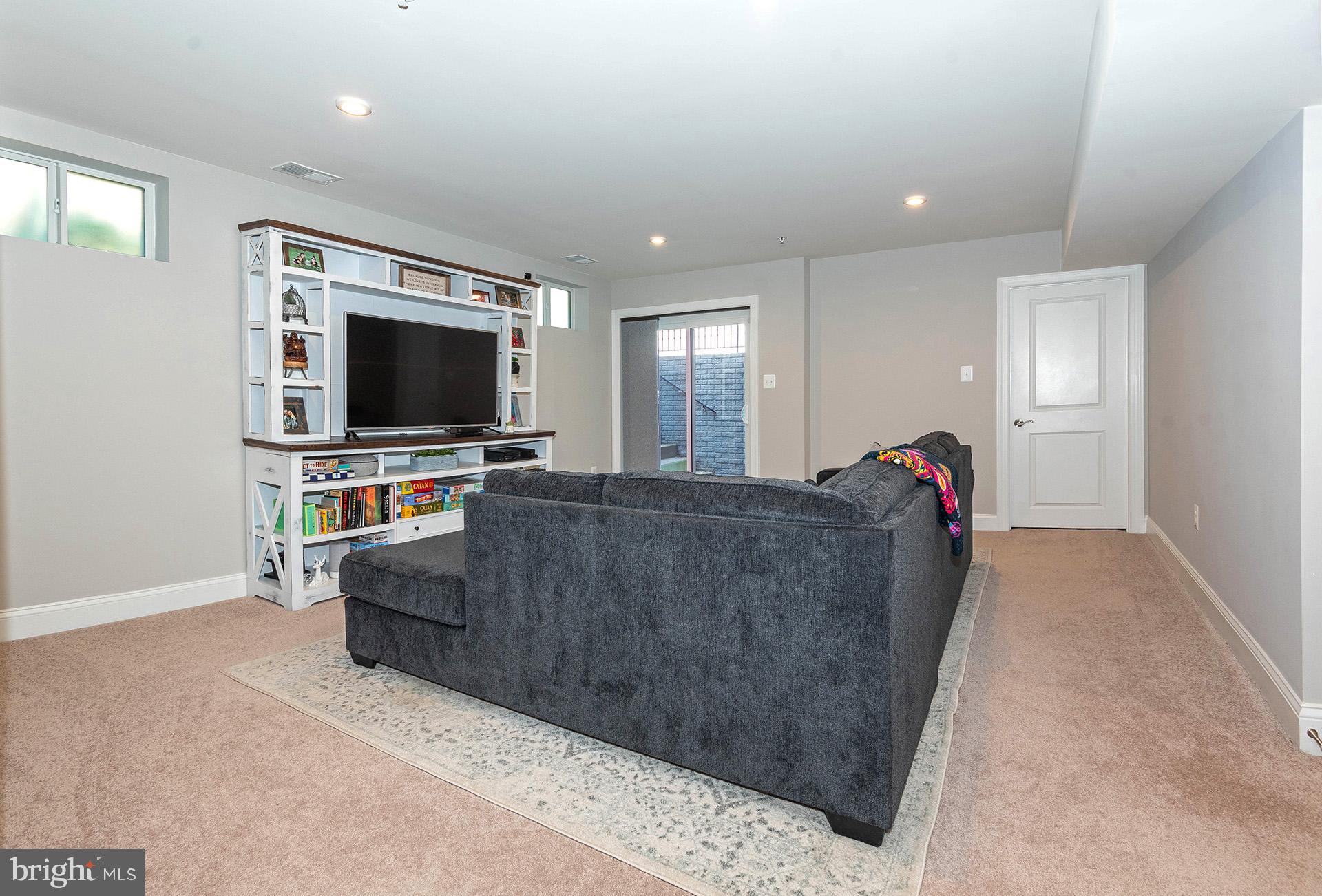 HIGHLAND WOODS - Residential