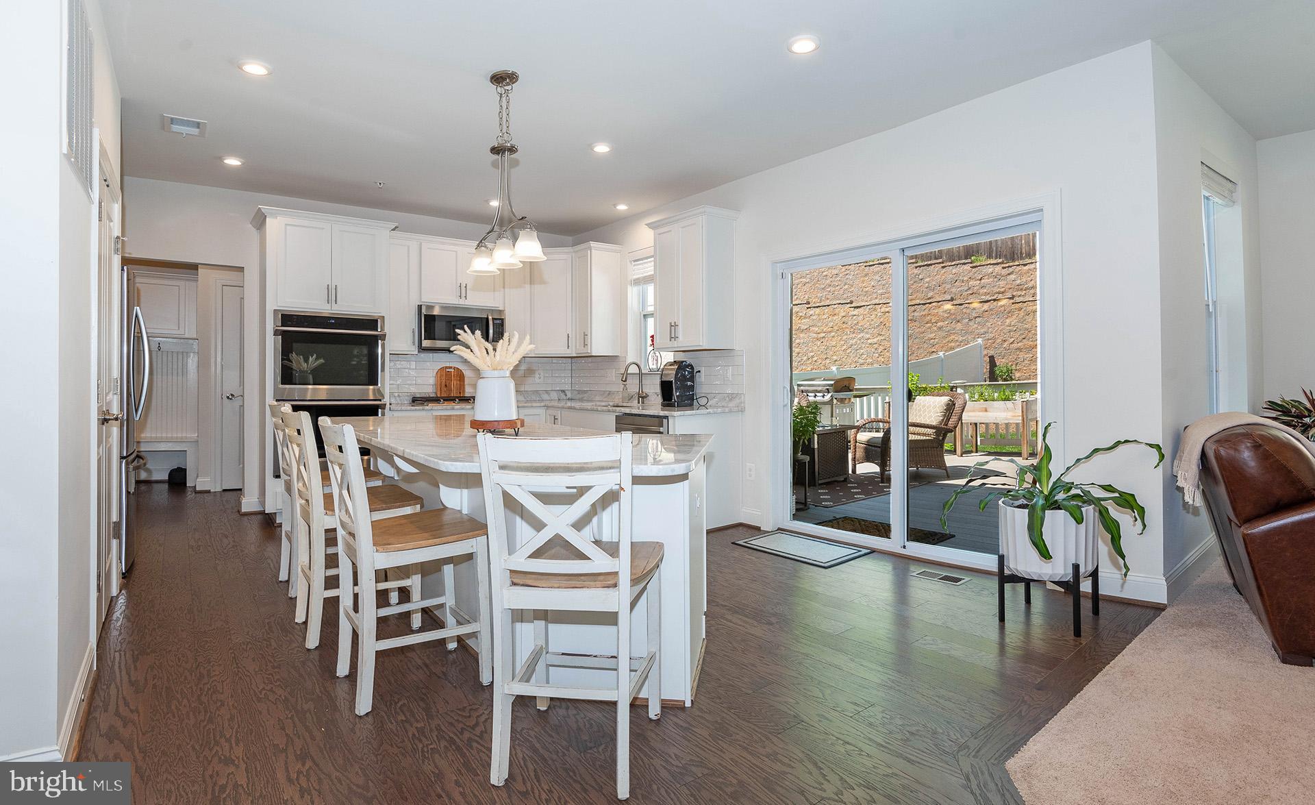 HIGHLAND WOODS - Residential