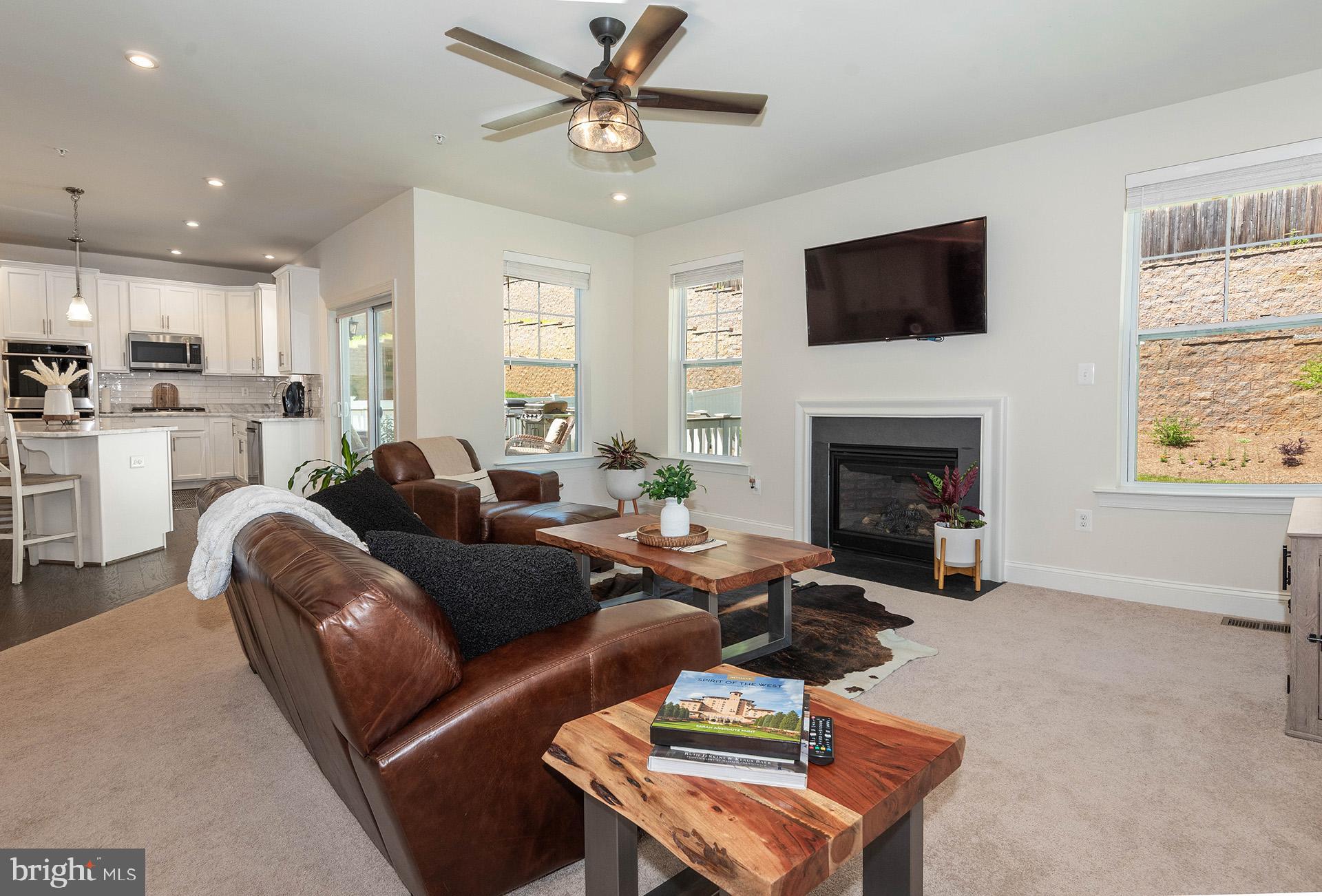 HIGHLAND WOODS - Residential