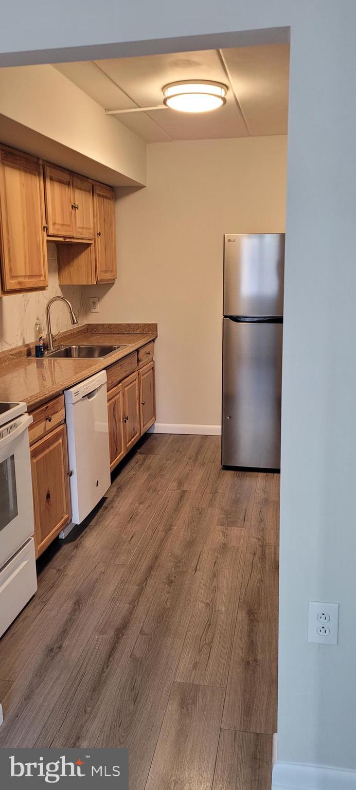 MEADOW WOOD - Residential