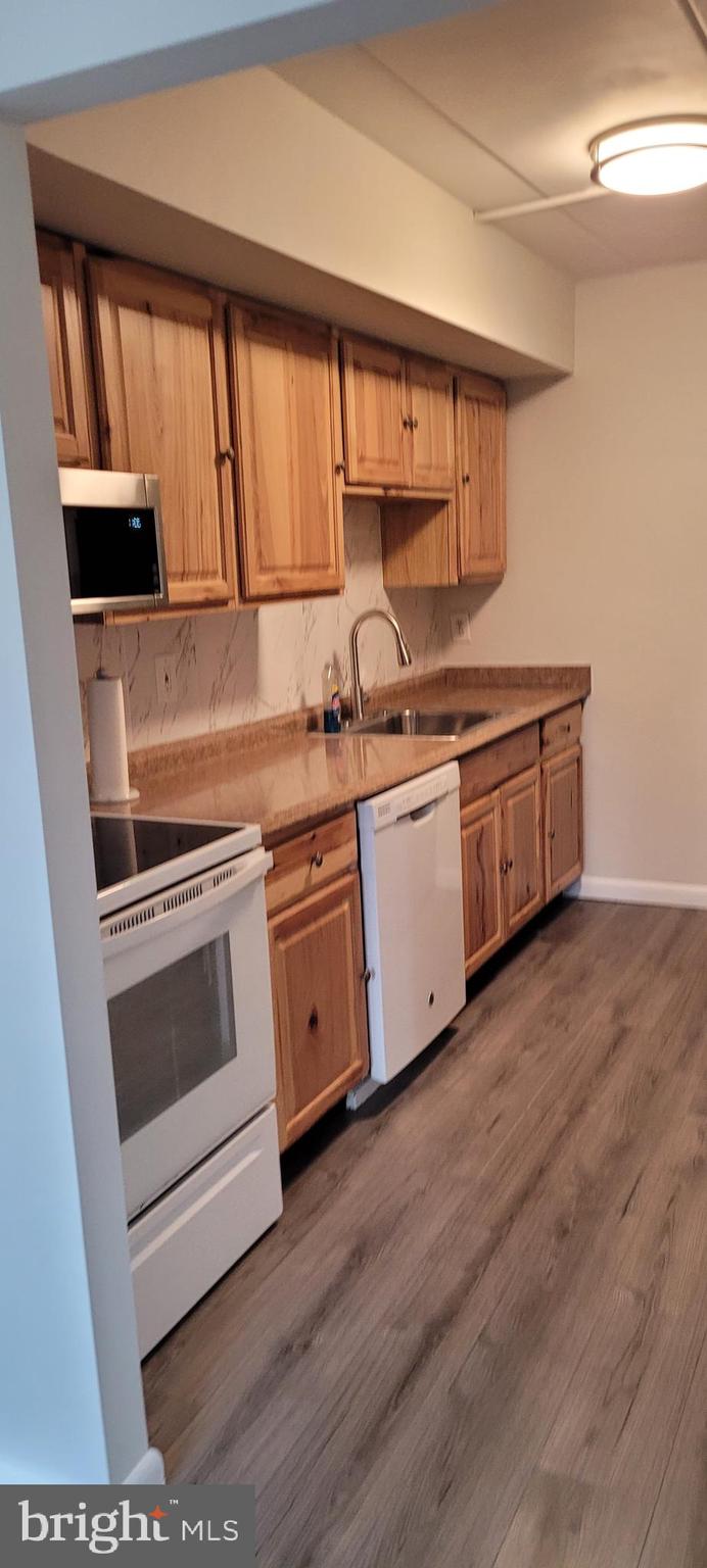 MEADOW WOOD - Residential