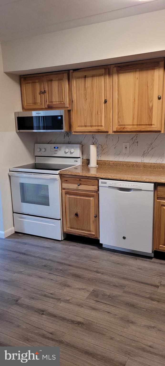 MEADOW WOOD - Residential