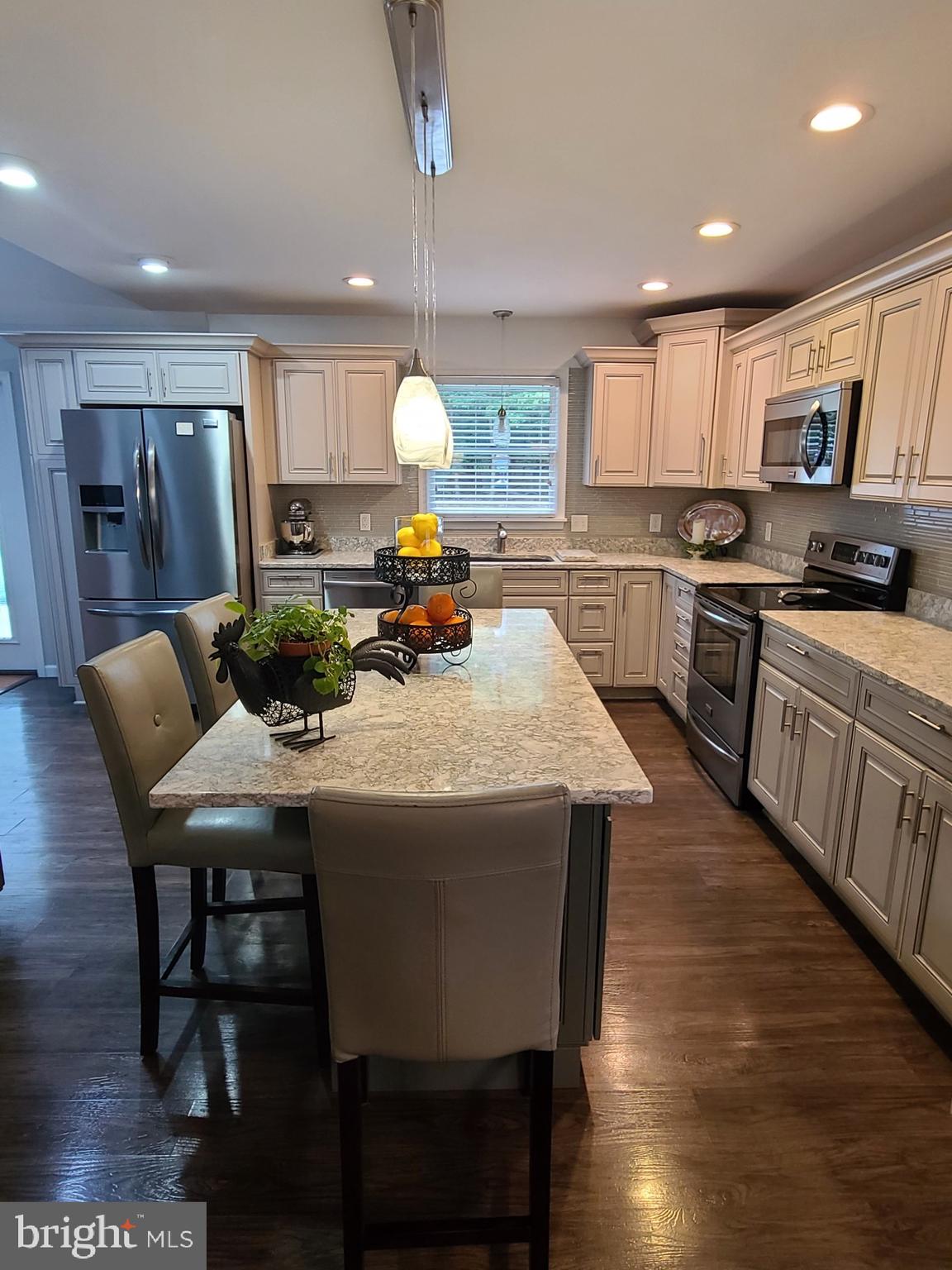 MEADOWLARK ACRES - Residential