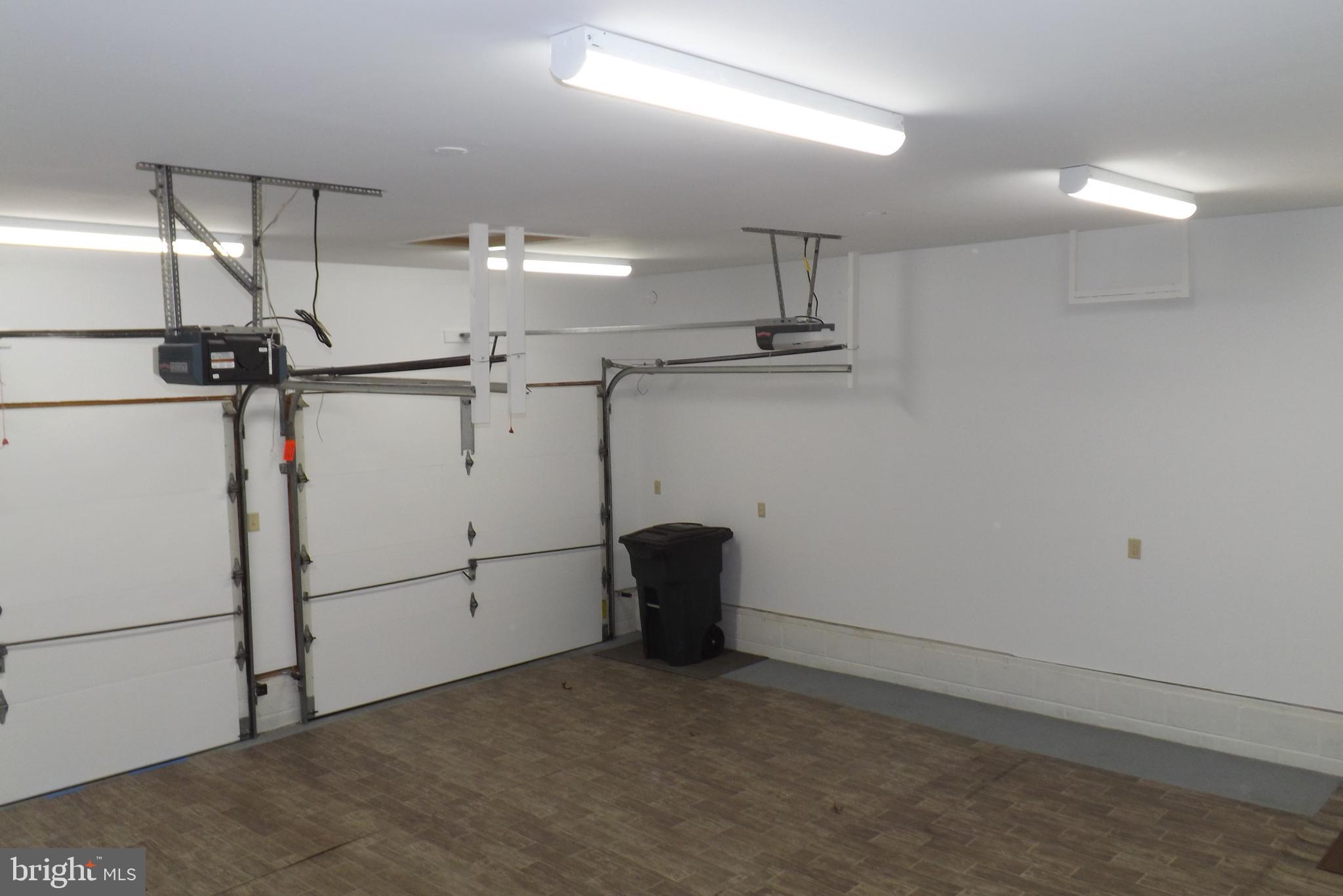 MEADOWLARK ACRES - Residential