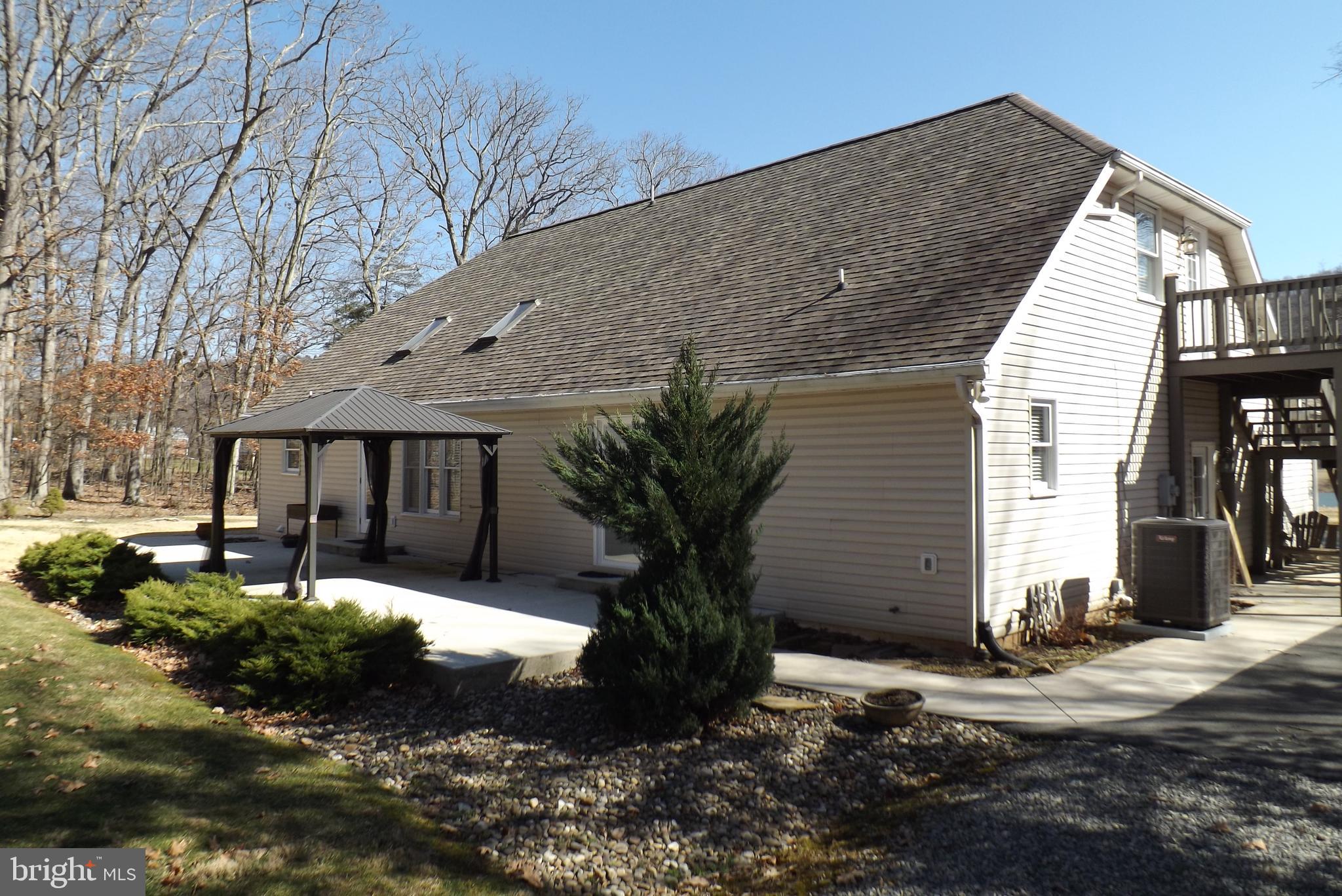 MEADOWLARK ACRES - Residential