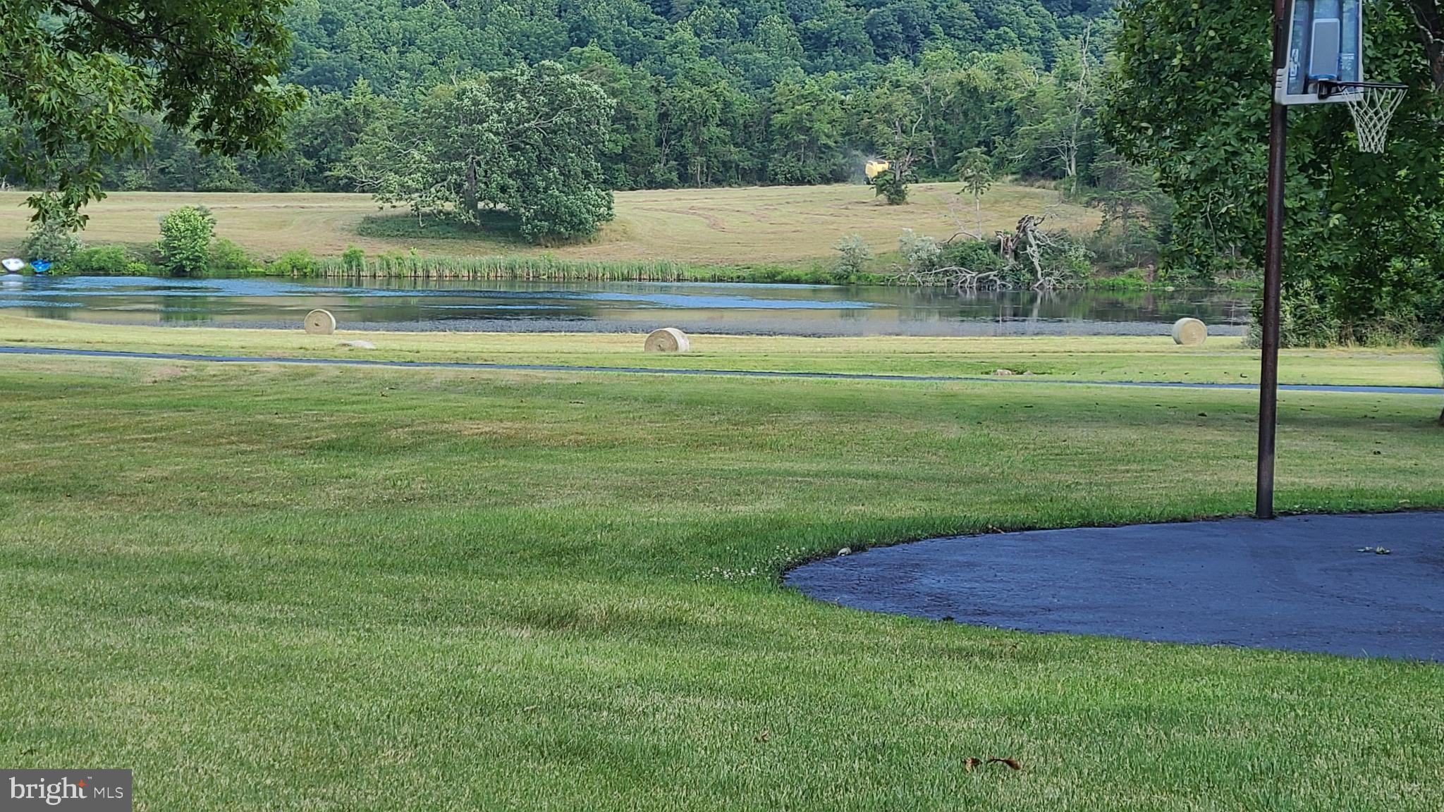 MEADOWLARK ACRES - Residential