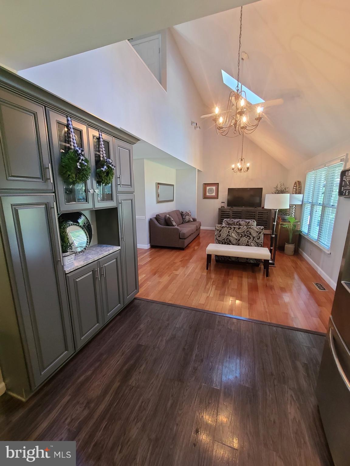 MEADOWLARK ACRES - Residential