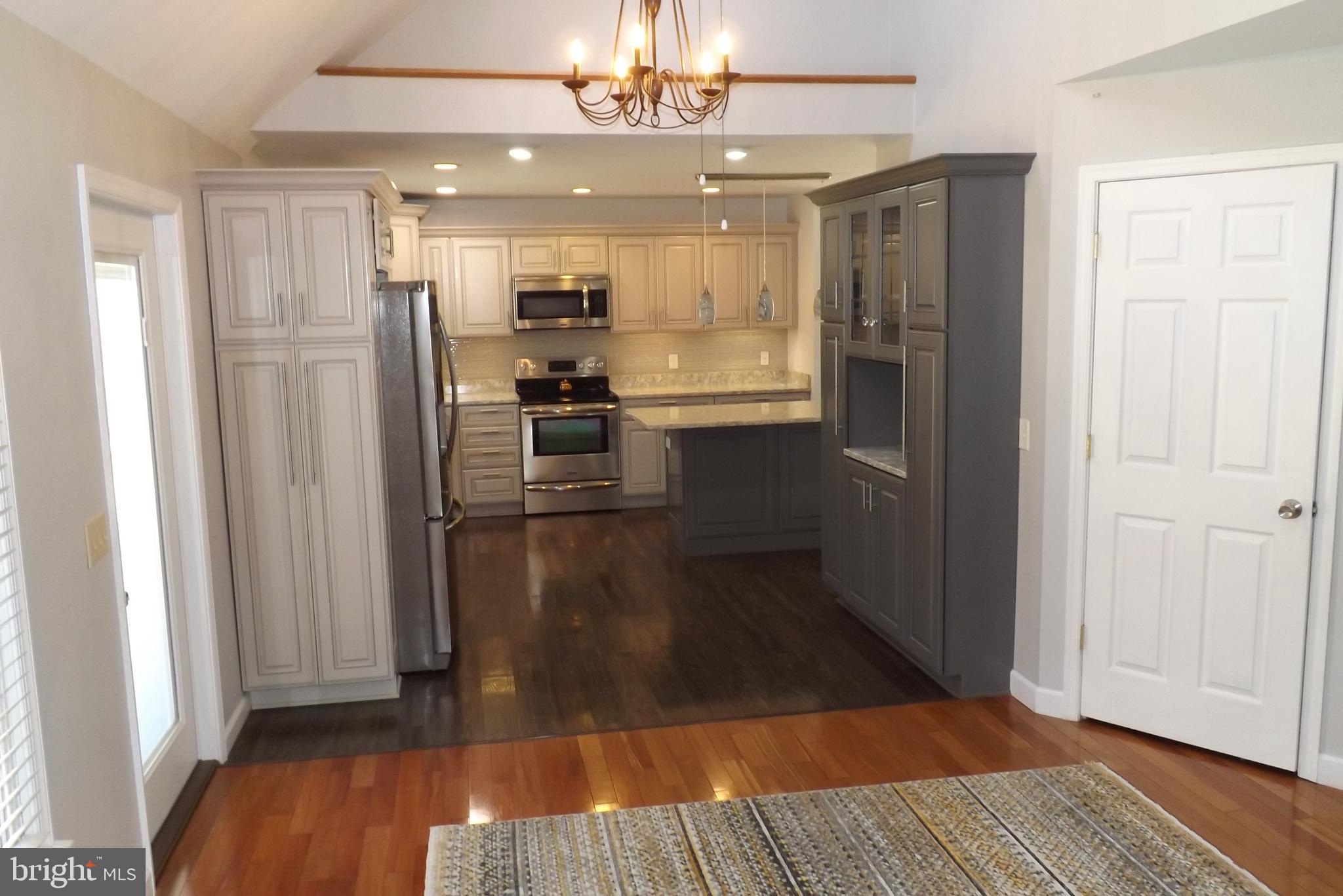 MEADOWLARK ACRES - Residential