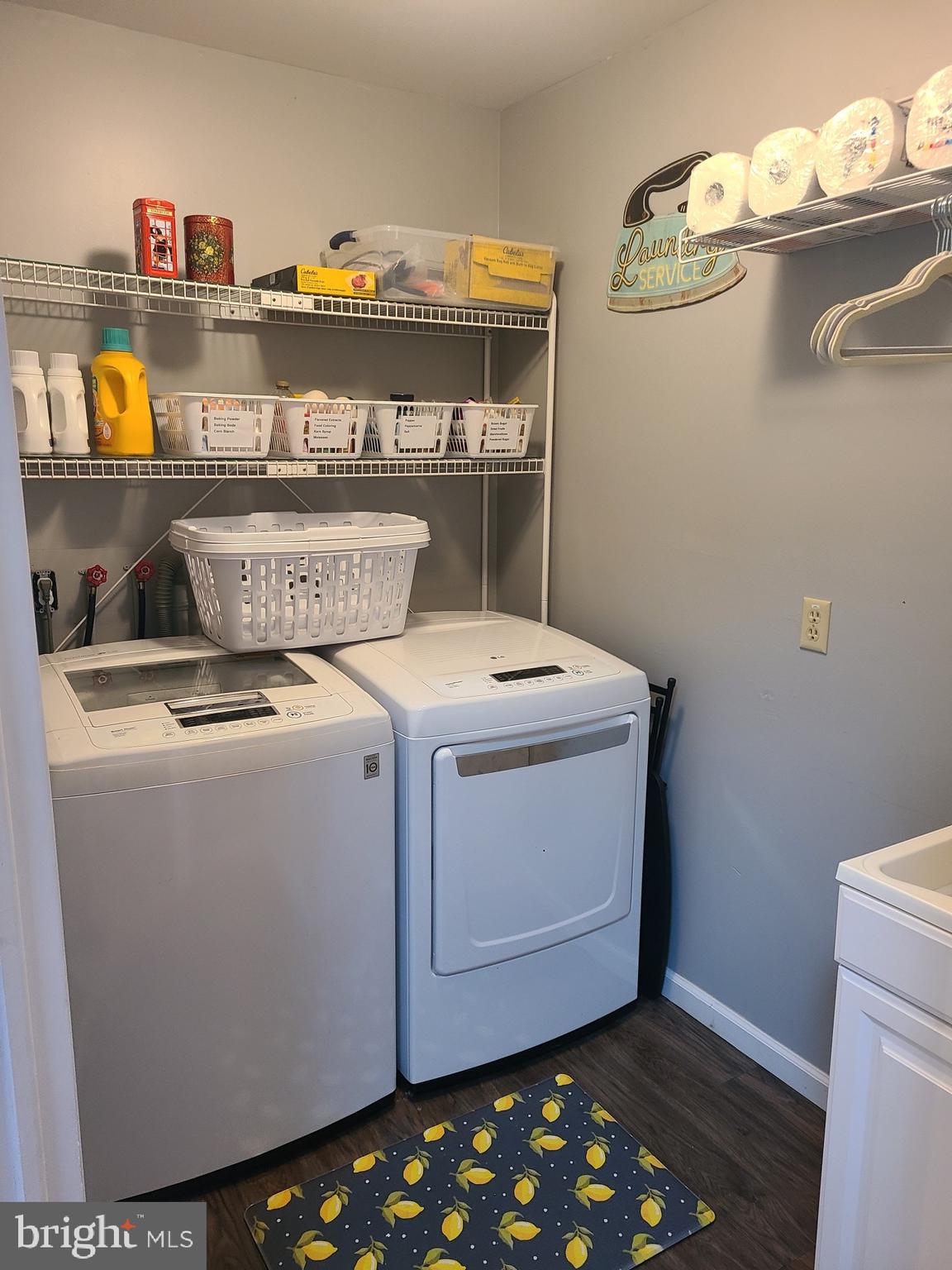 MEADOWLARK ACRES - Residential