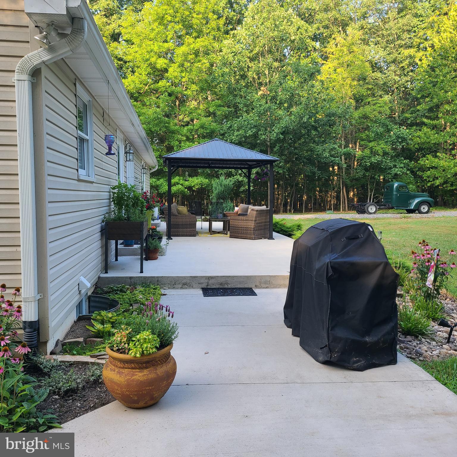 MEADOWLARK ACRES - Residential