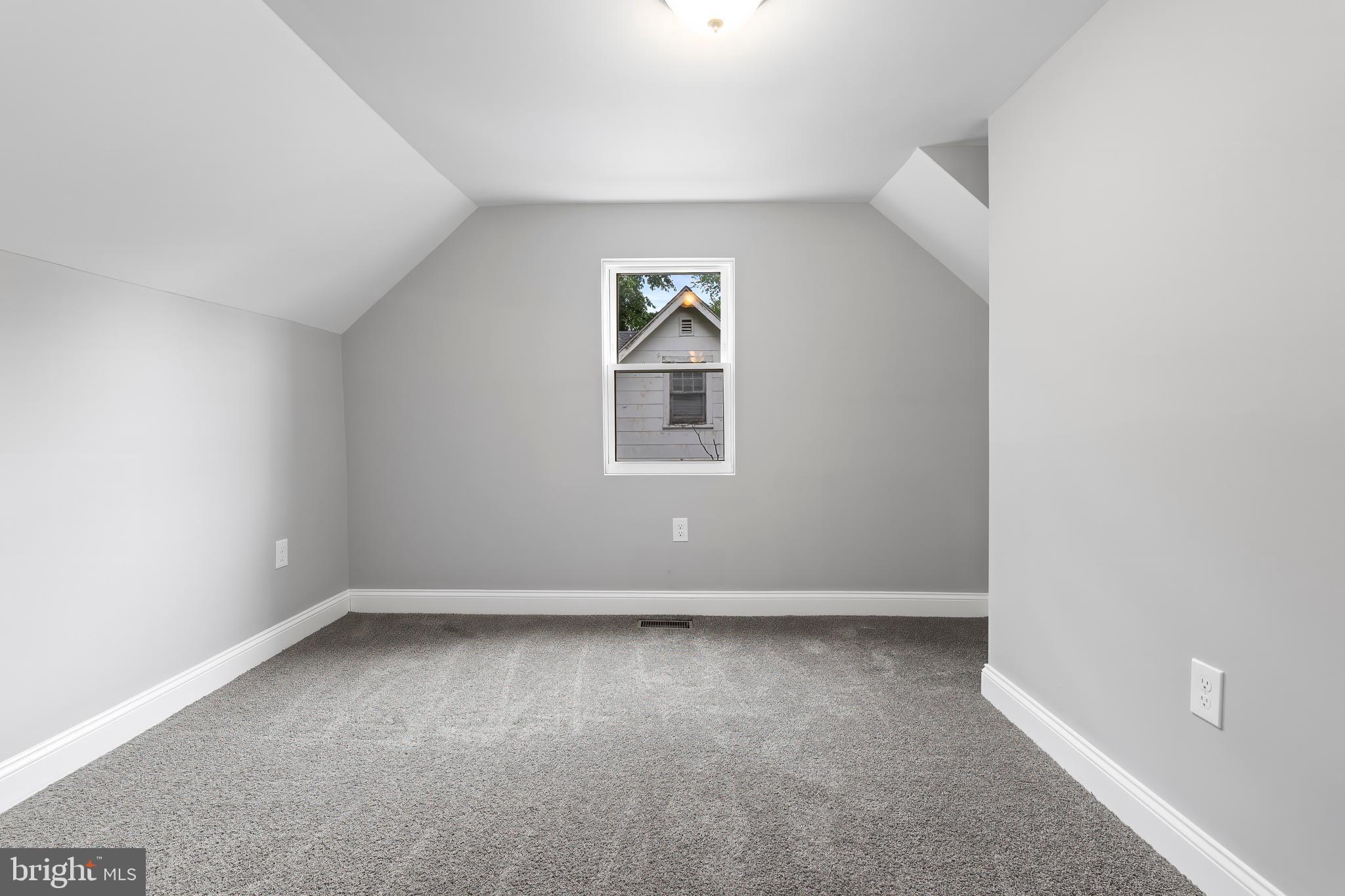 HOWARD PARK - Residential