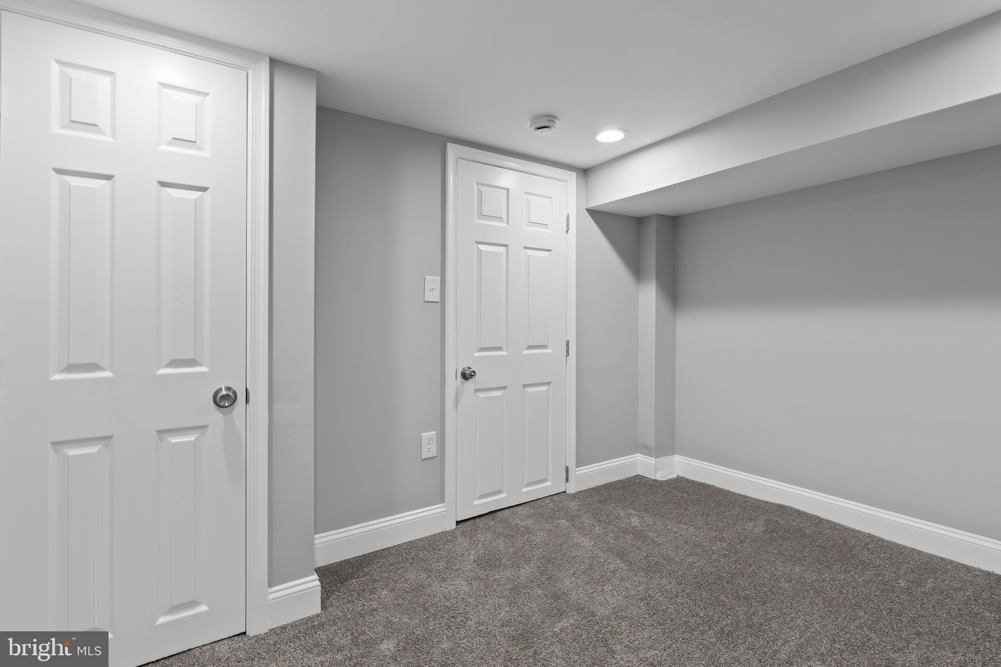 HOWARD PARK - Residential