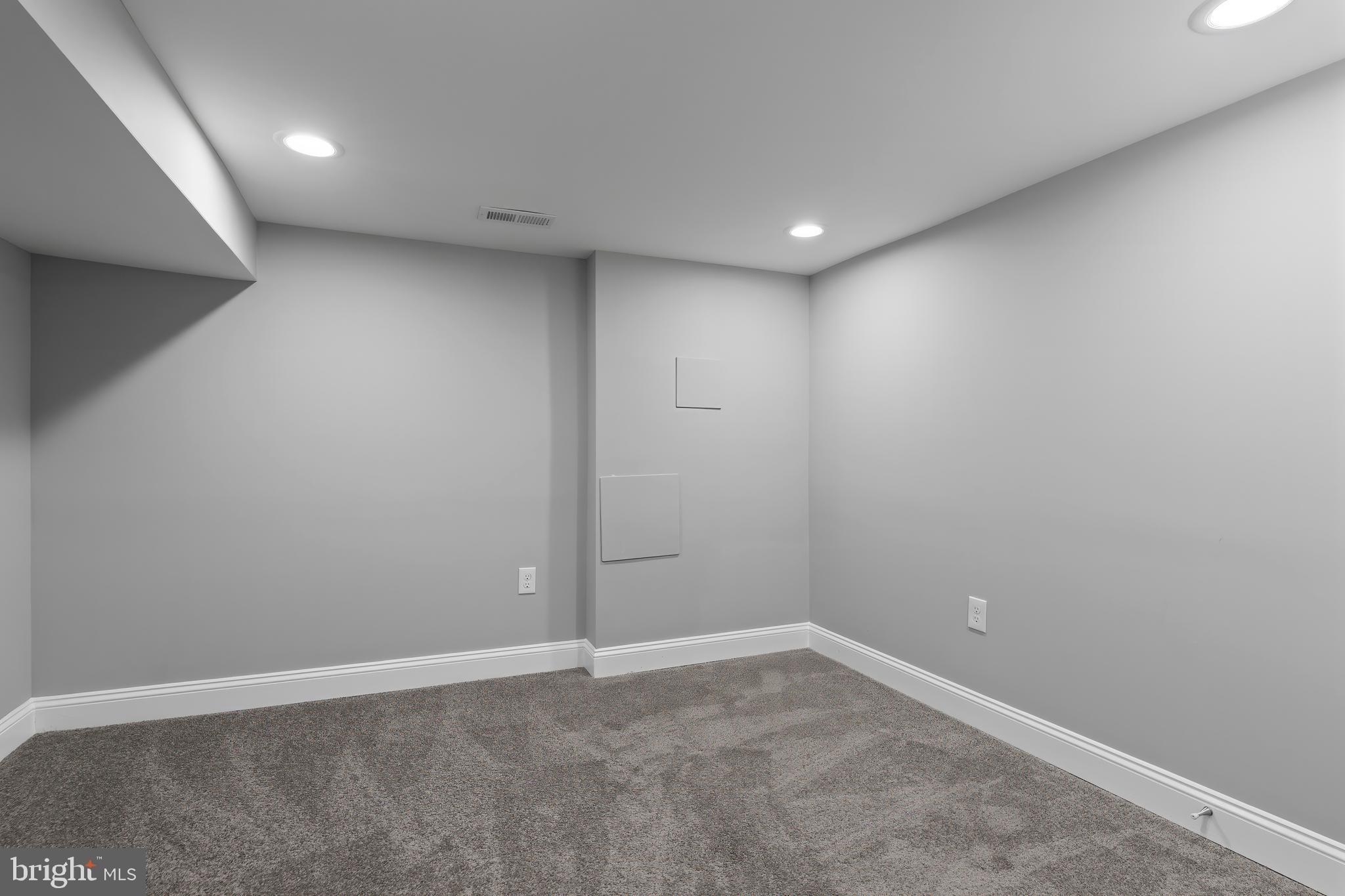 HOWARD PARK - Residential