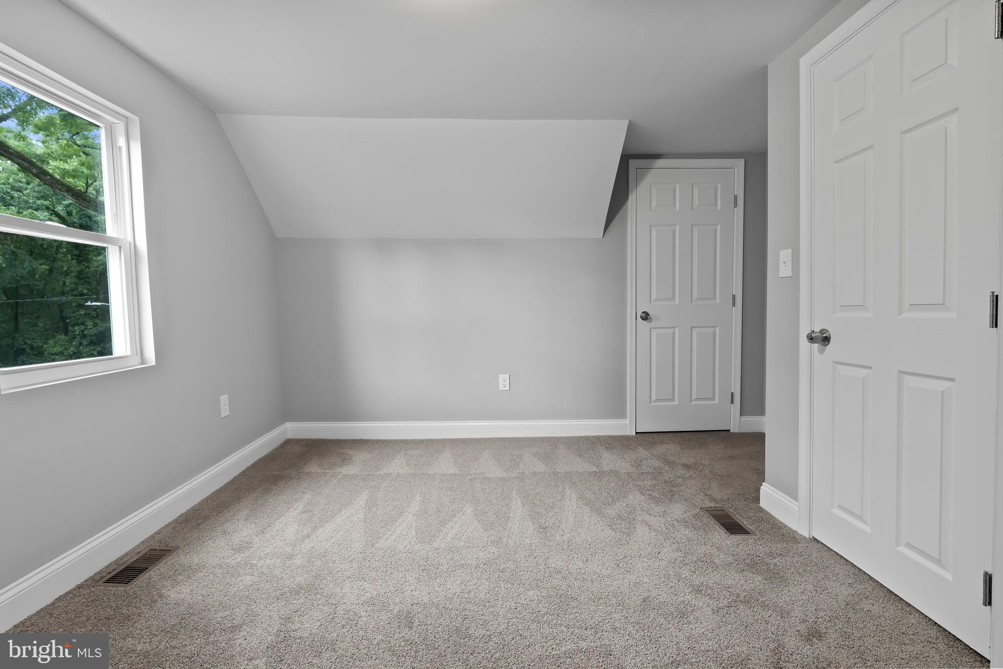 HOWARD PARK - Residential