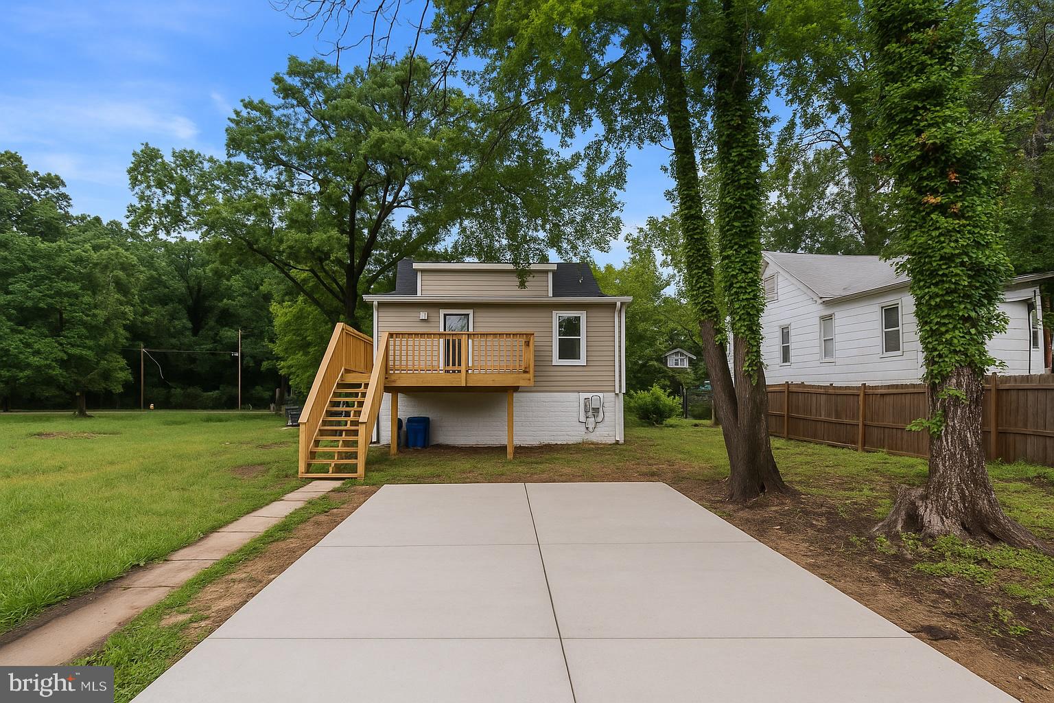 HOWARD PARK - Residential