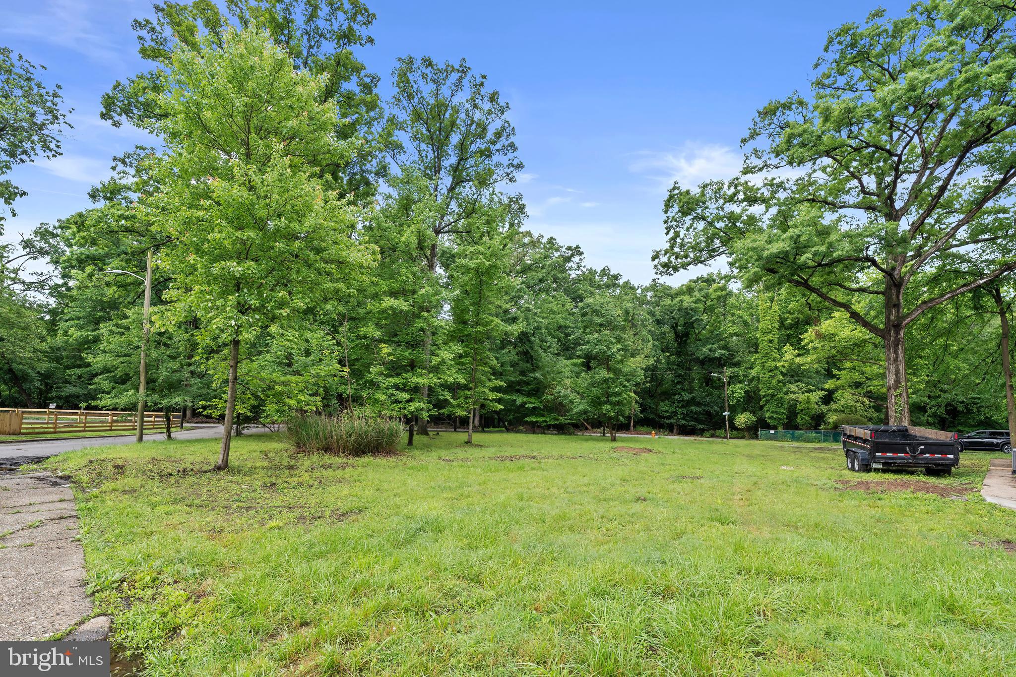 HOWARD PARK - Residential