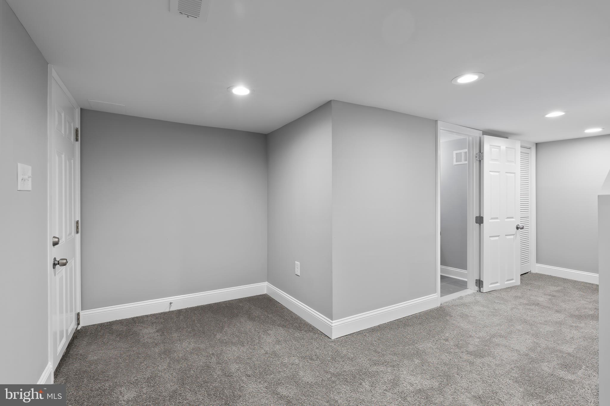 HOWARD PARK - Residential