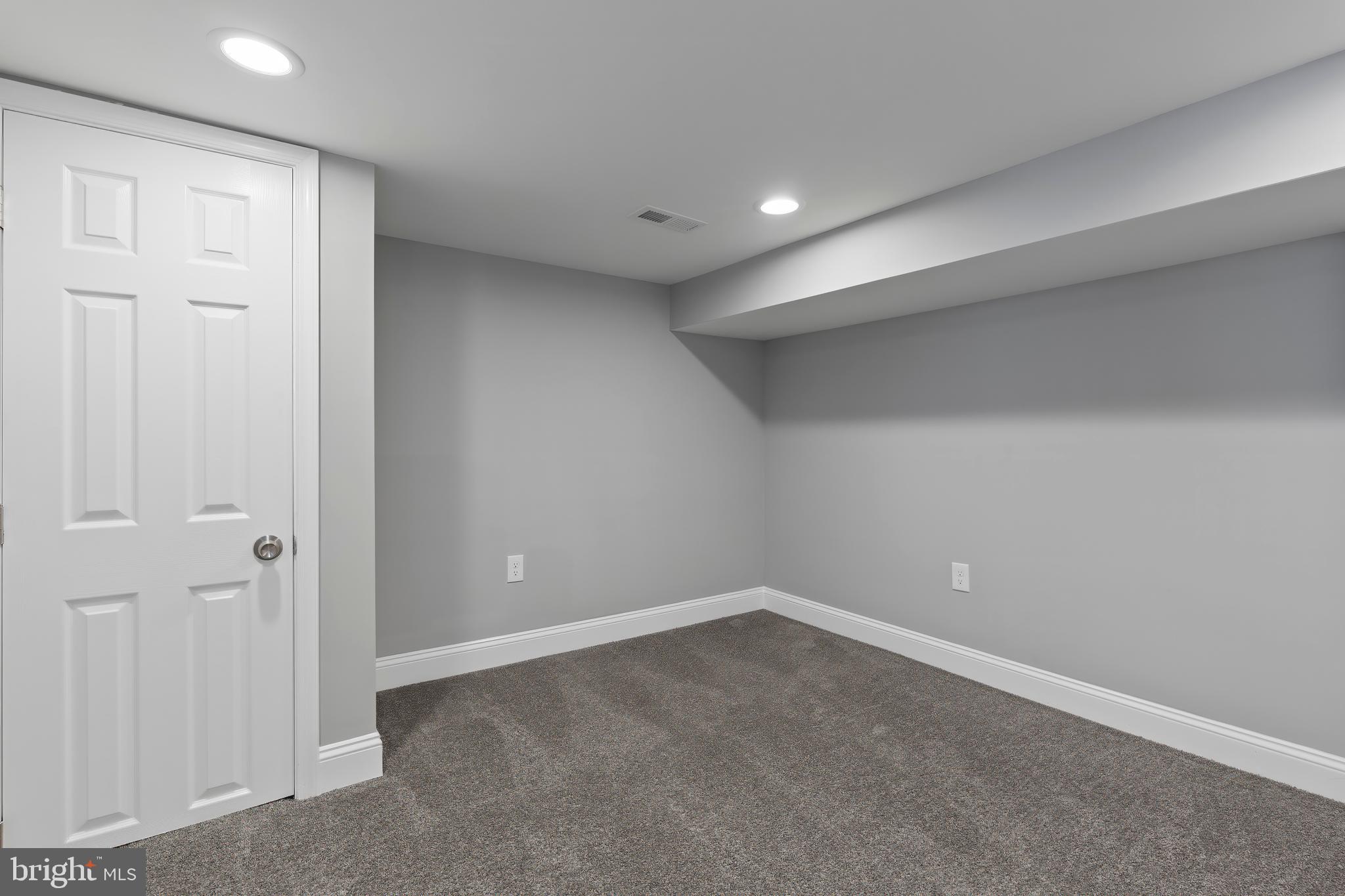 HOWARD PARK - Residential
