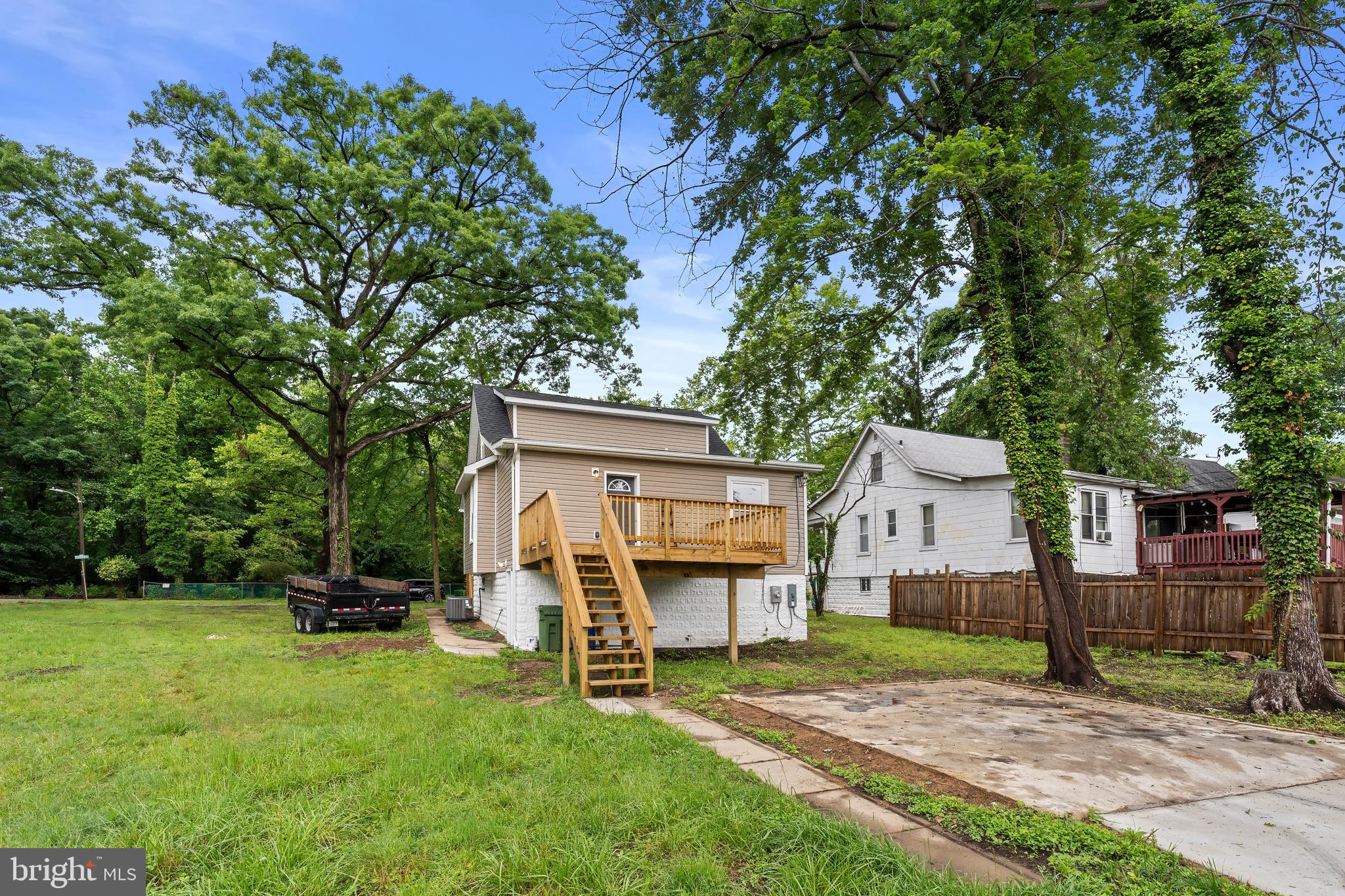 HOWARD PARK - Residential
