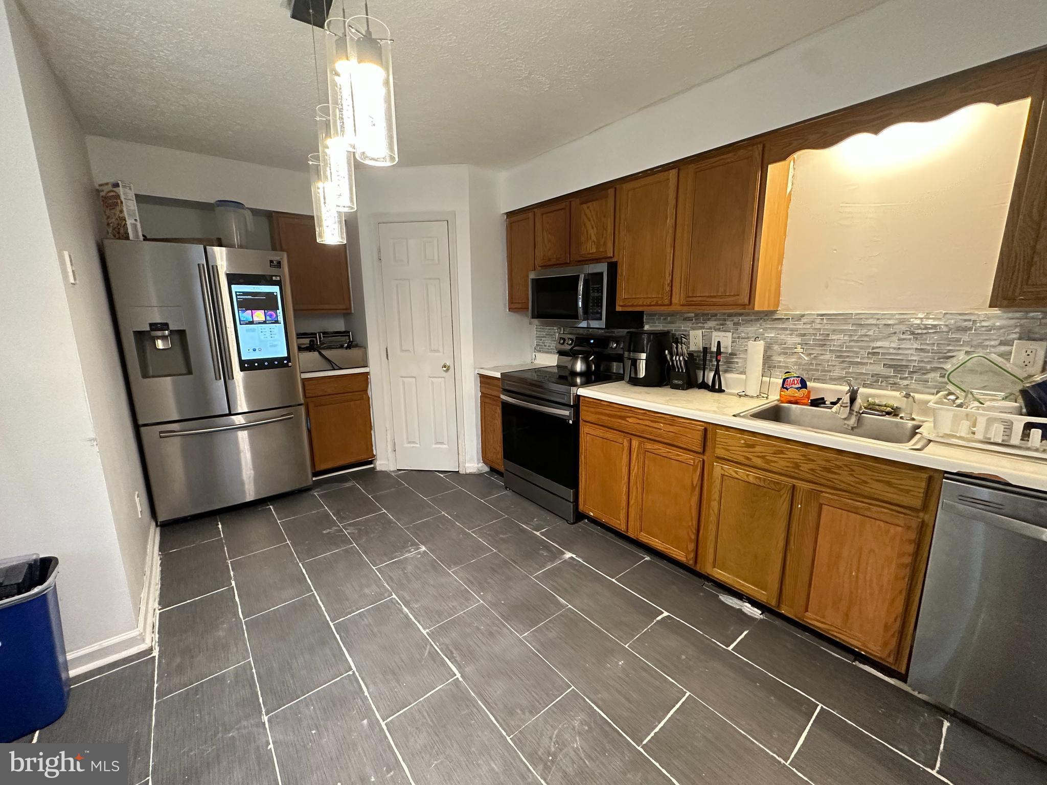 MEADOWS AT ELK CREEK - Residential