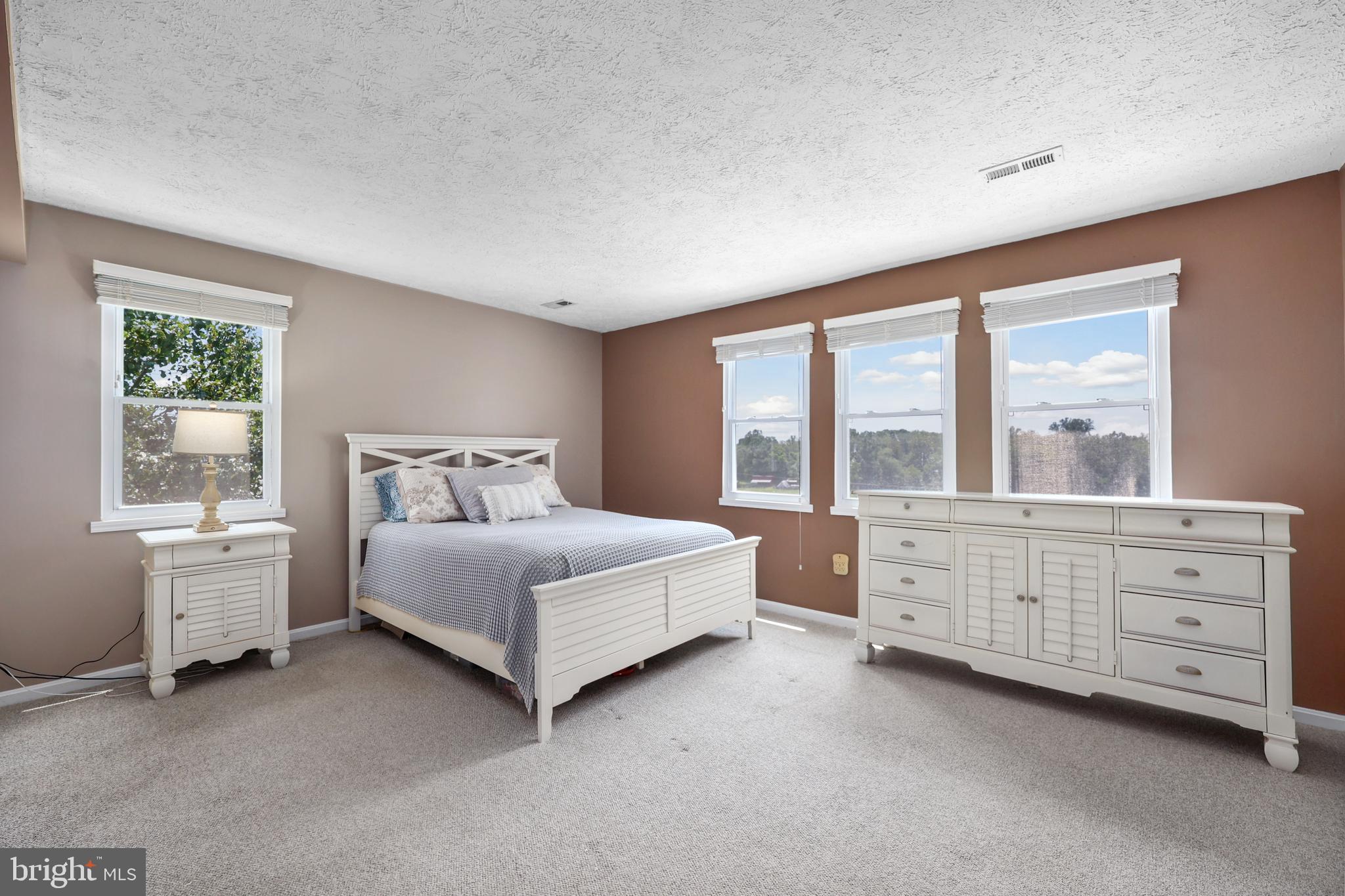 9235 LEES RIDGE ROAD