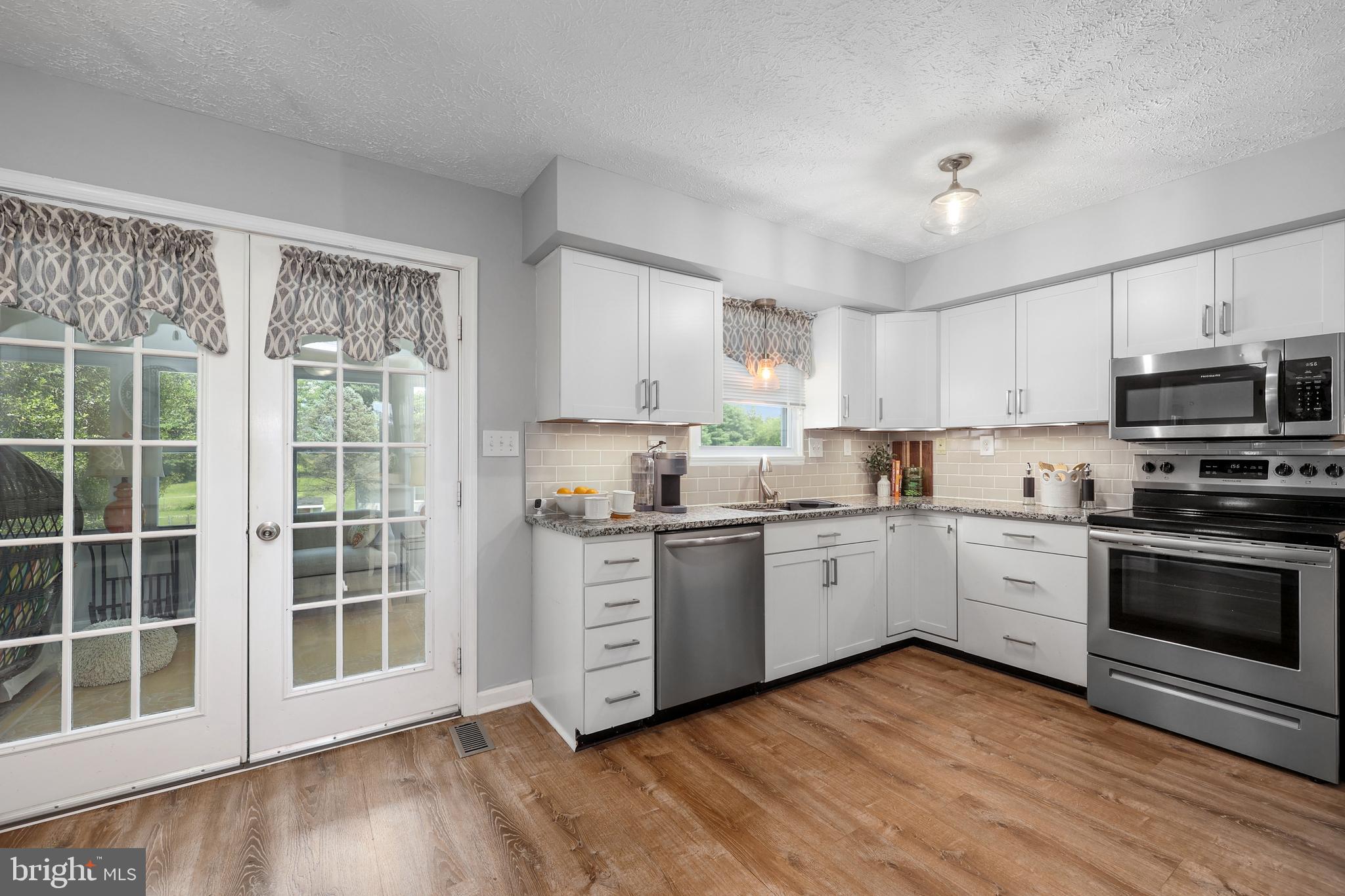 9235 LEES RIDGE ROAD