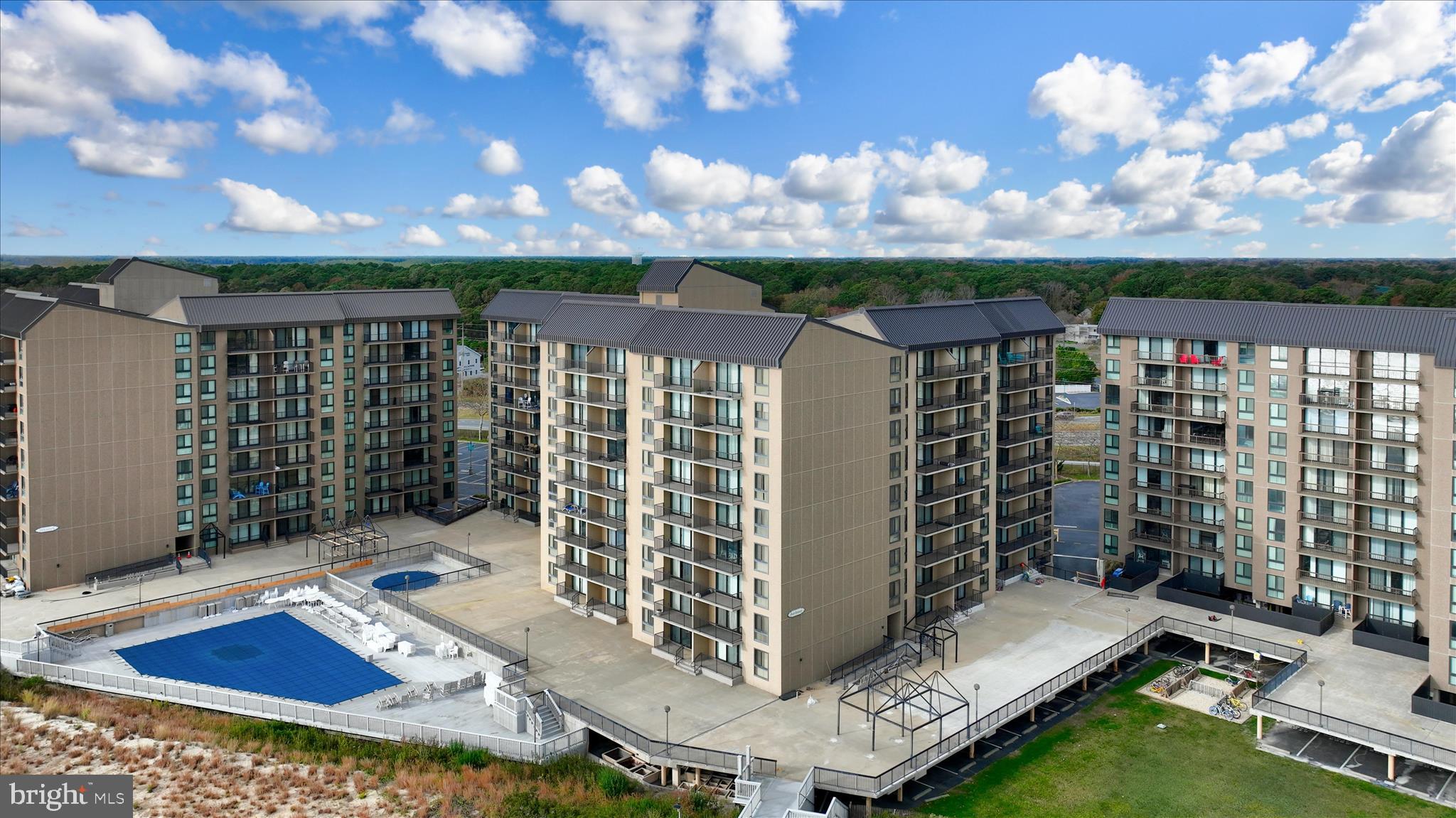 SEA COLONY EAST - Residential