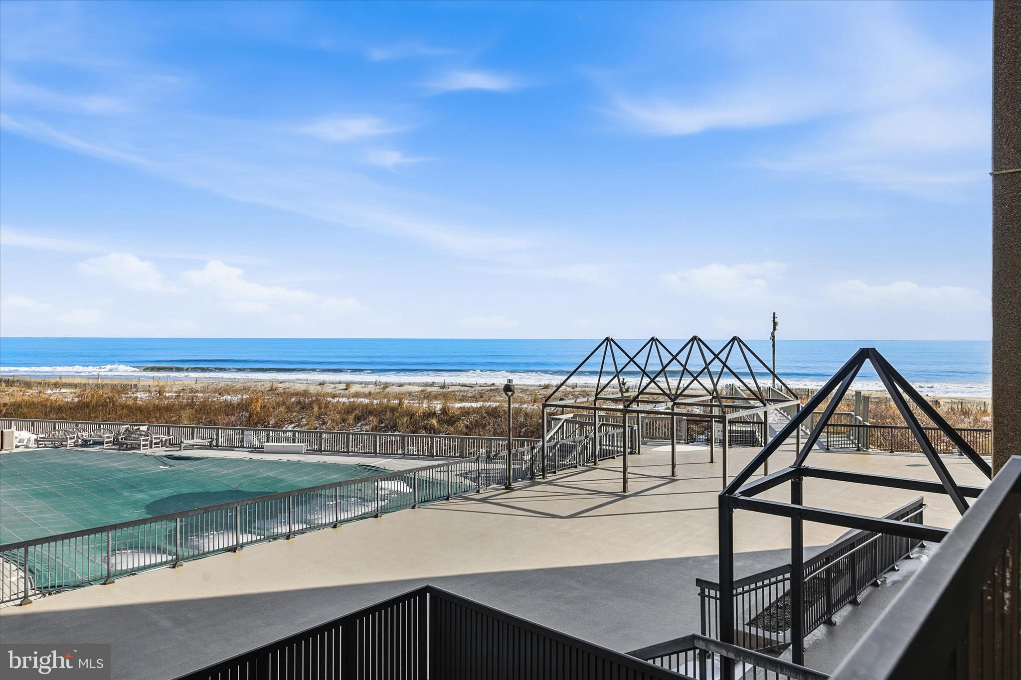 SEA COLONY EAST - Residential