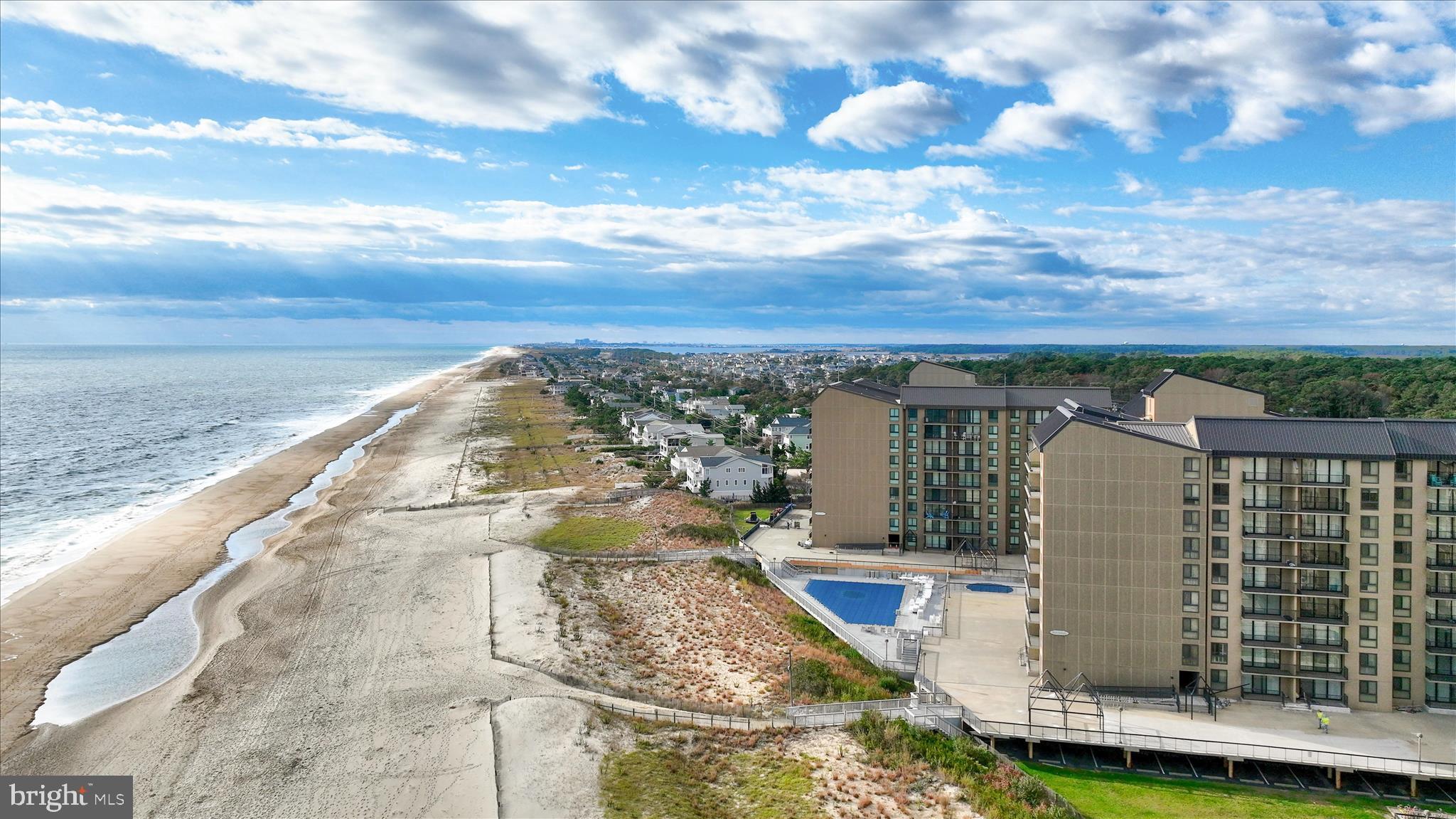 SEA COLONY EAST - Residential