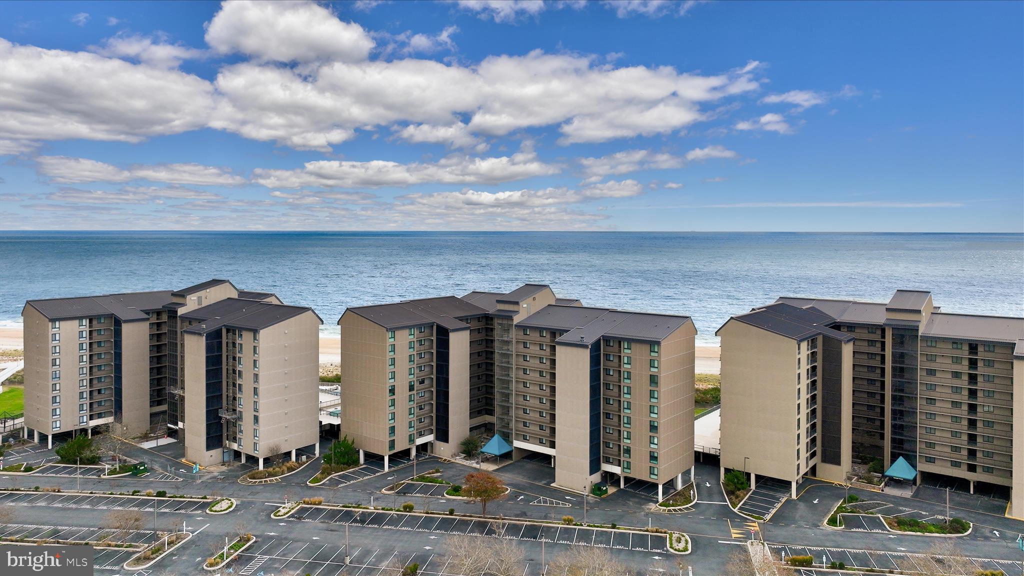 SEA COLONY EAST - Residential