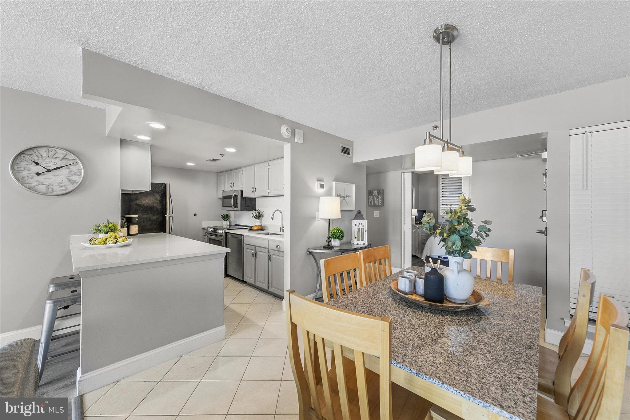 SEA COLONY EAST - Residential