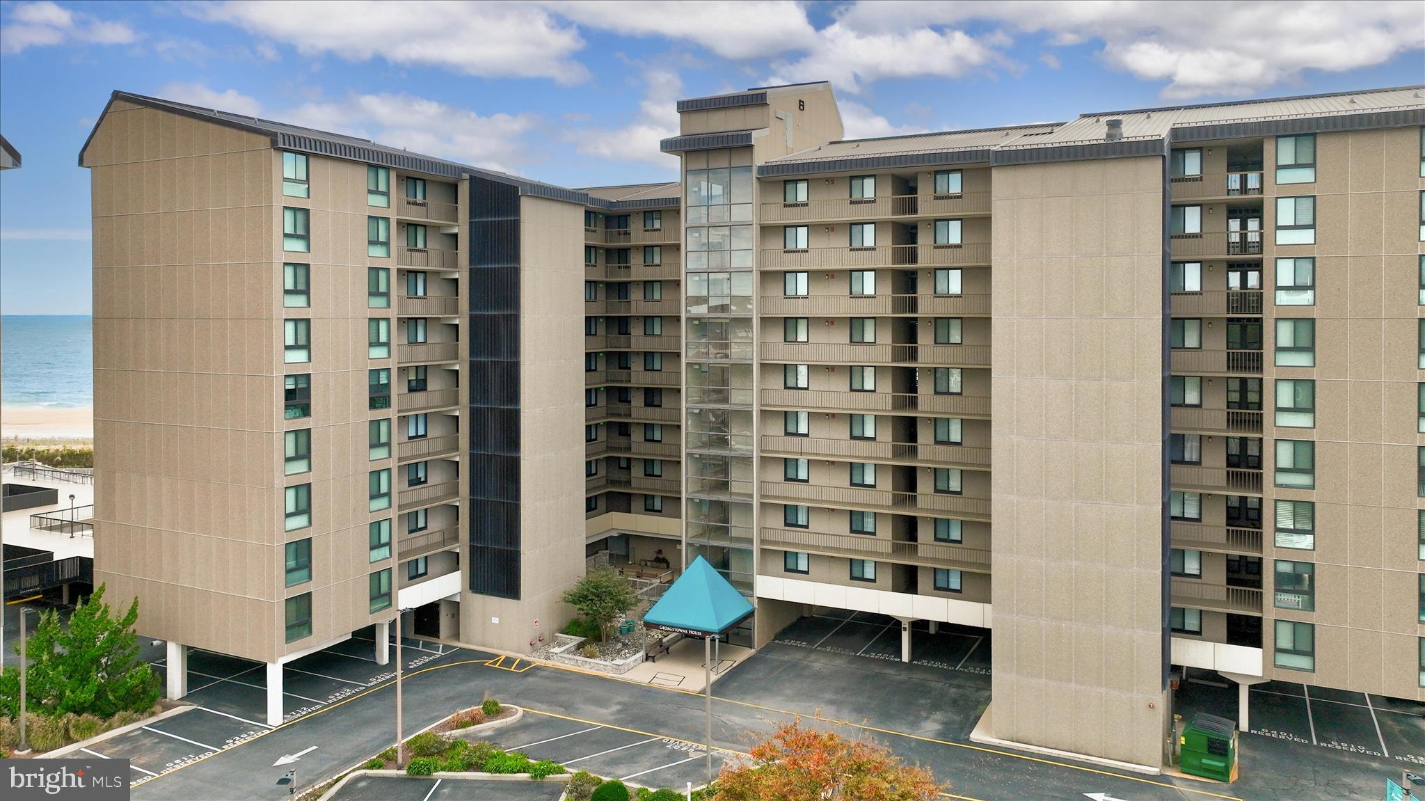 SEA COLONY EAST - Residential