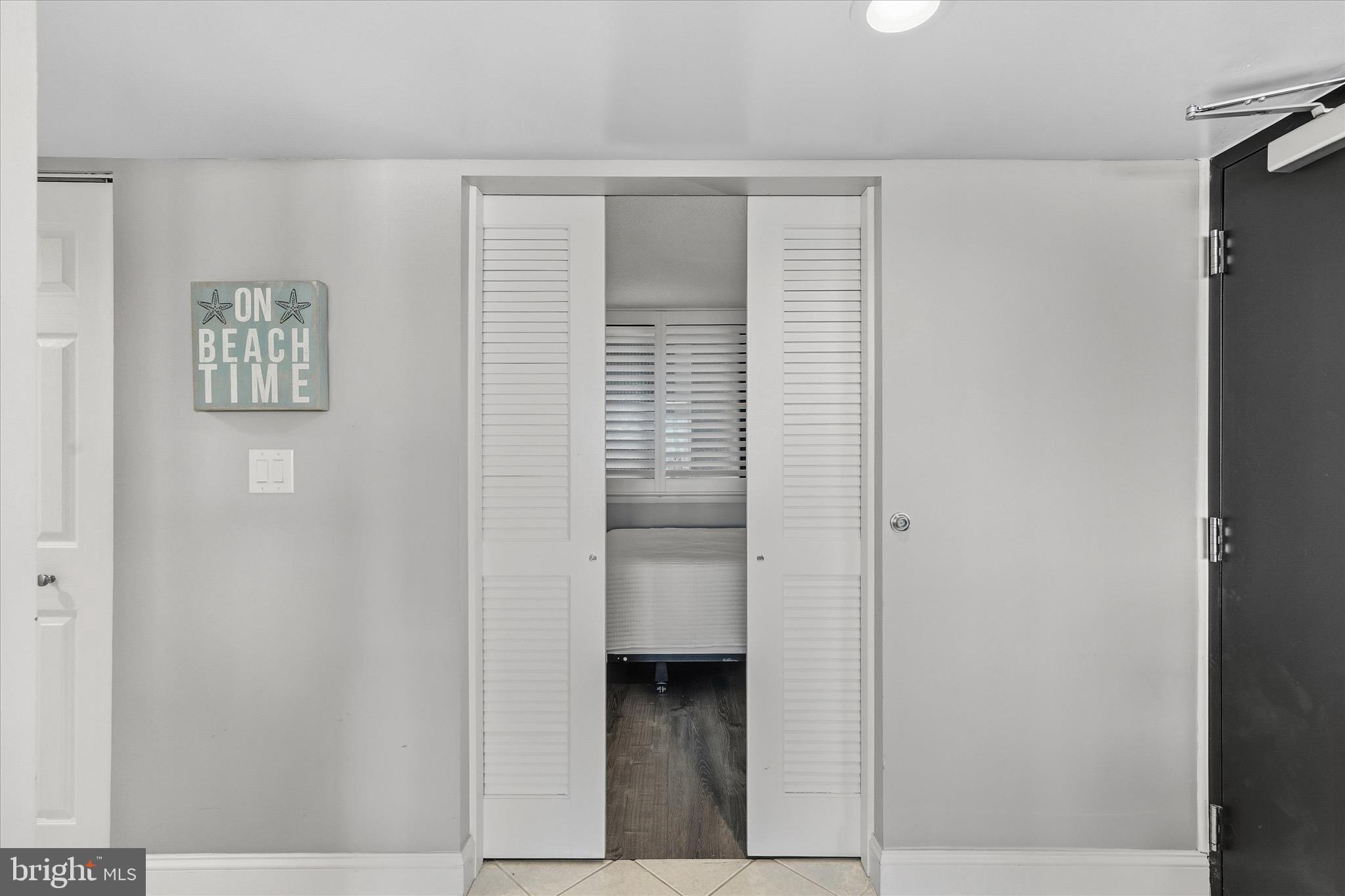 SEA COLONY EAST - Residential