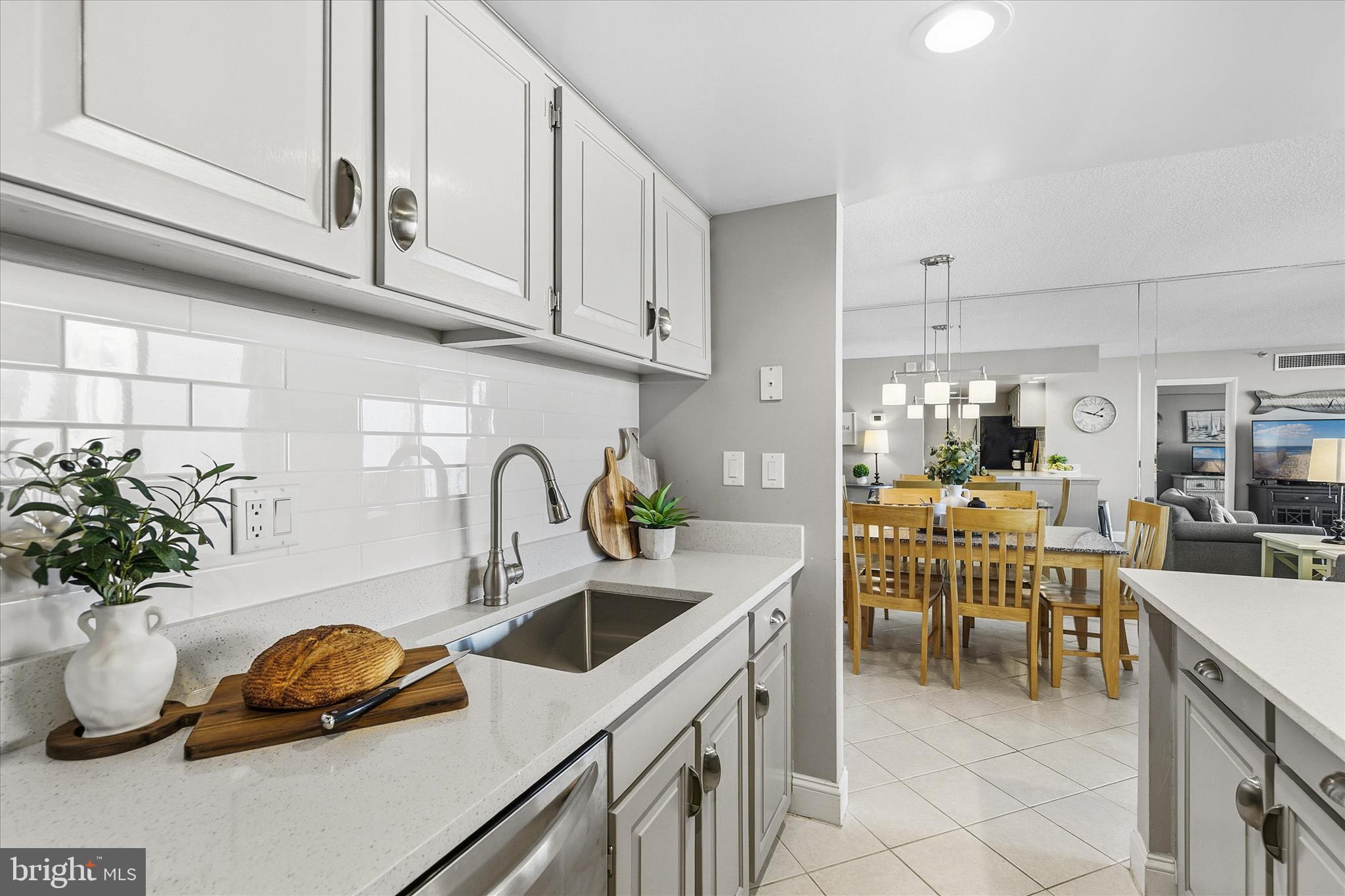 SEA COLONY EAST - Residential